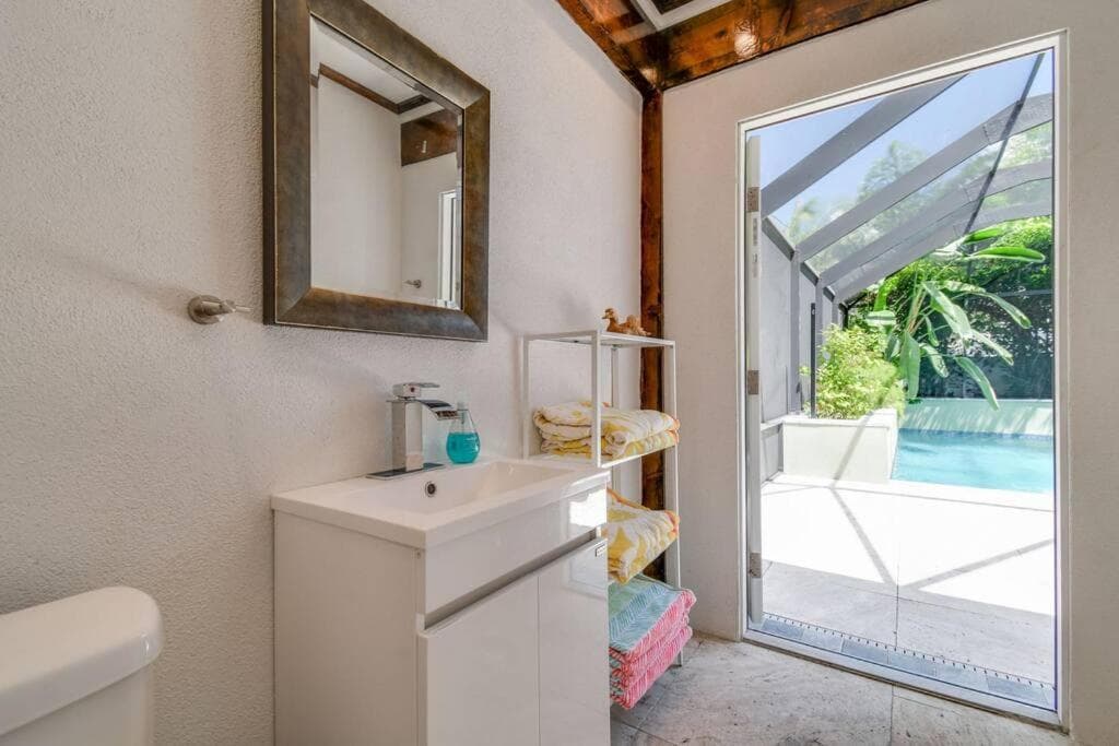¡Casa de lujo en el corazón del sur de Tampa y PISCINA! — 25