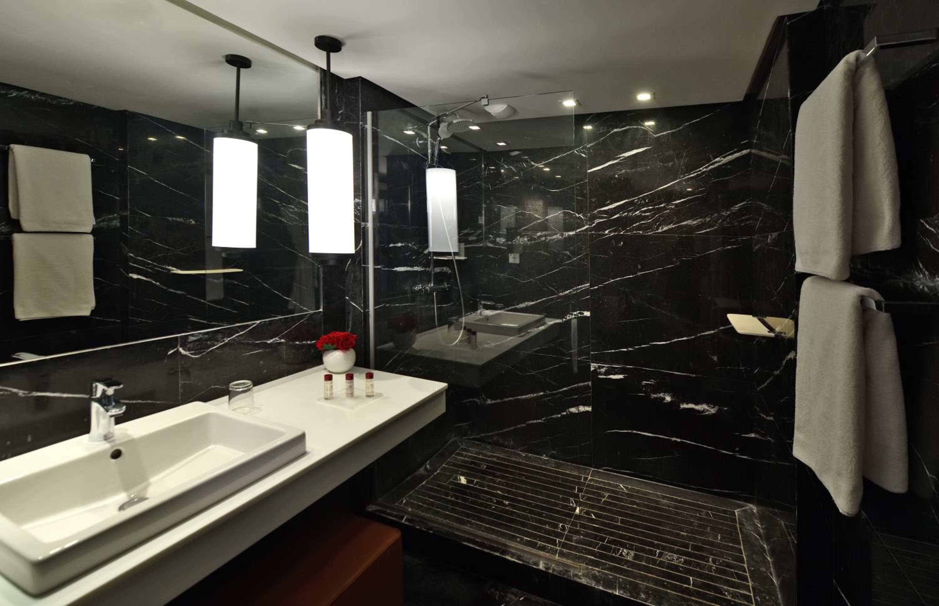 Mövenpick Hotel Mansour Eddahbi Marrakech hotel, Avenue Mohamed VI, Marrakech, Morocco — photo 85