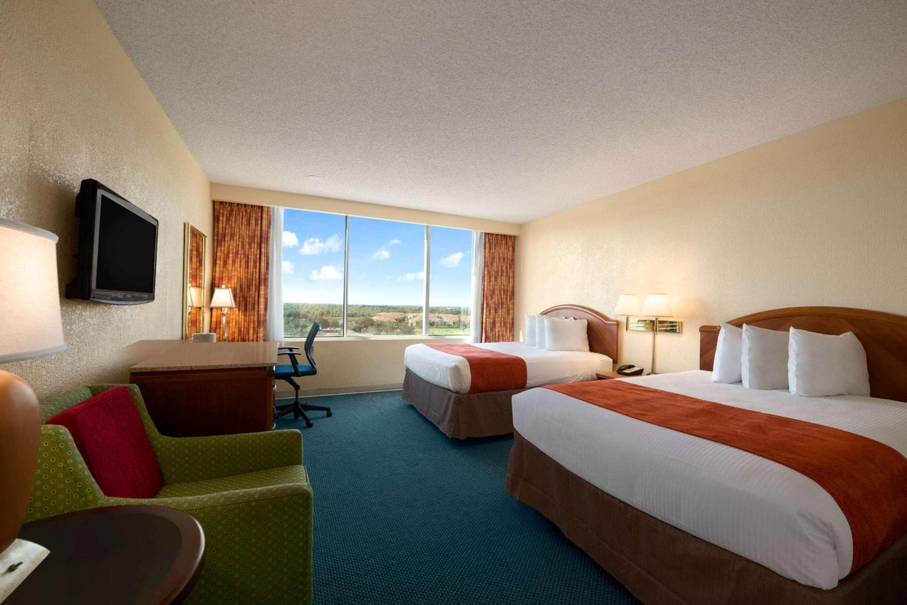 Ramada di Wyndham Kissimmee Gateway — 30