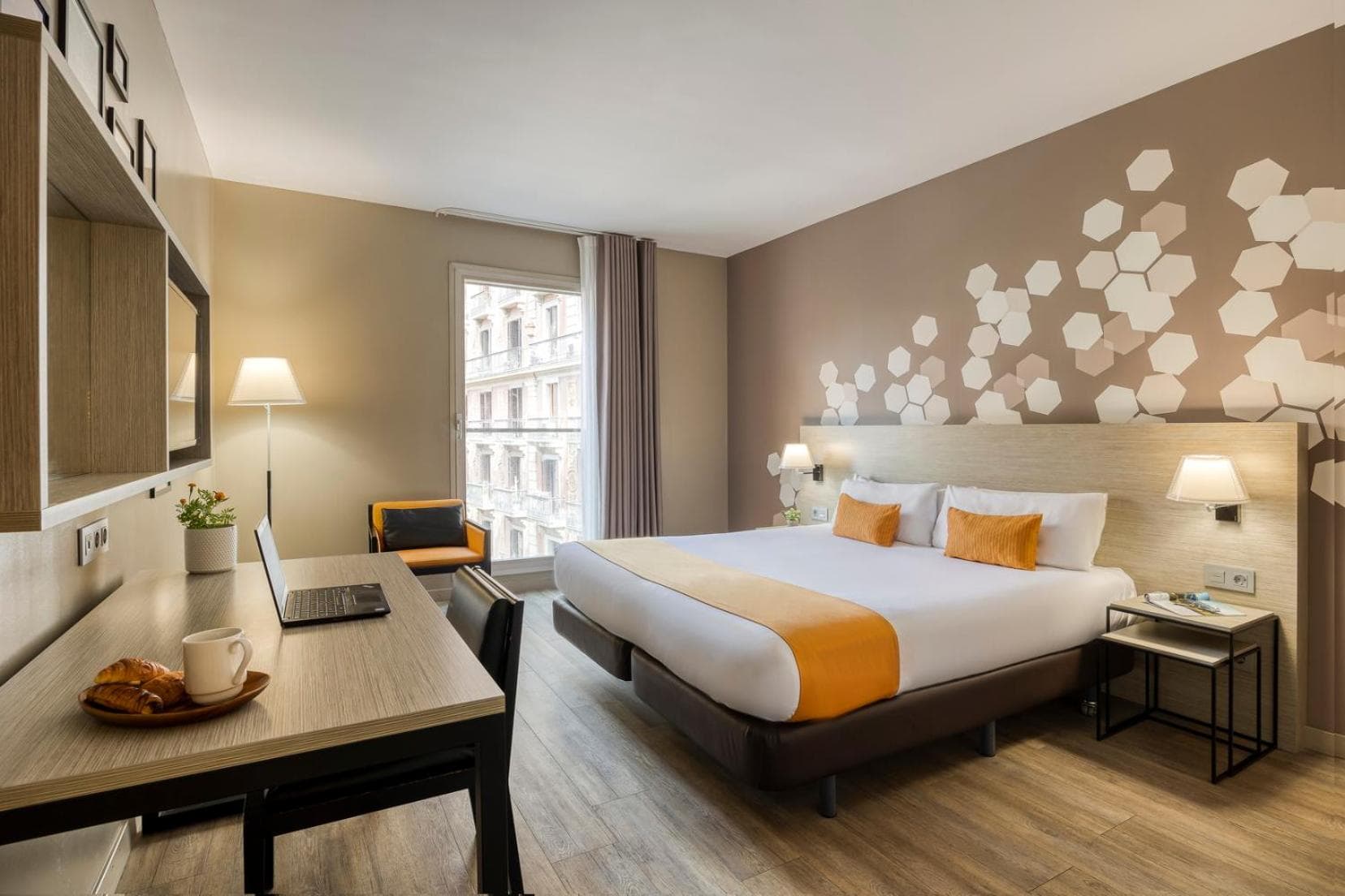 Citadines Ramblas Barcelona — 3