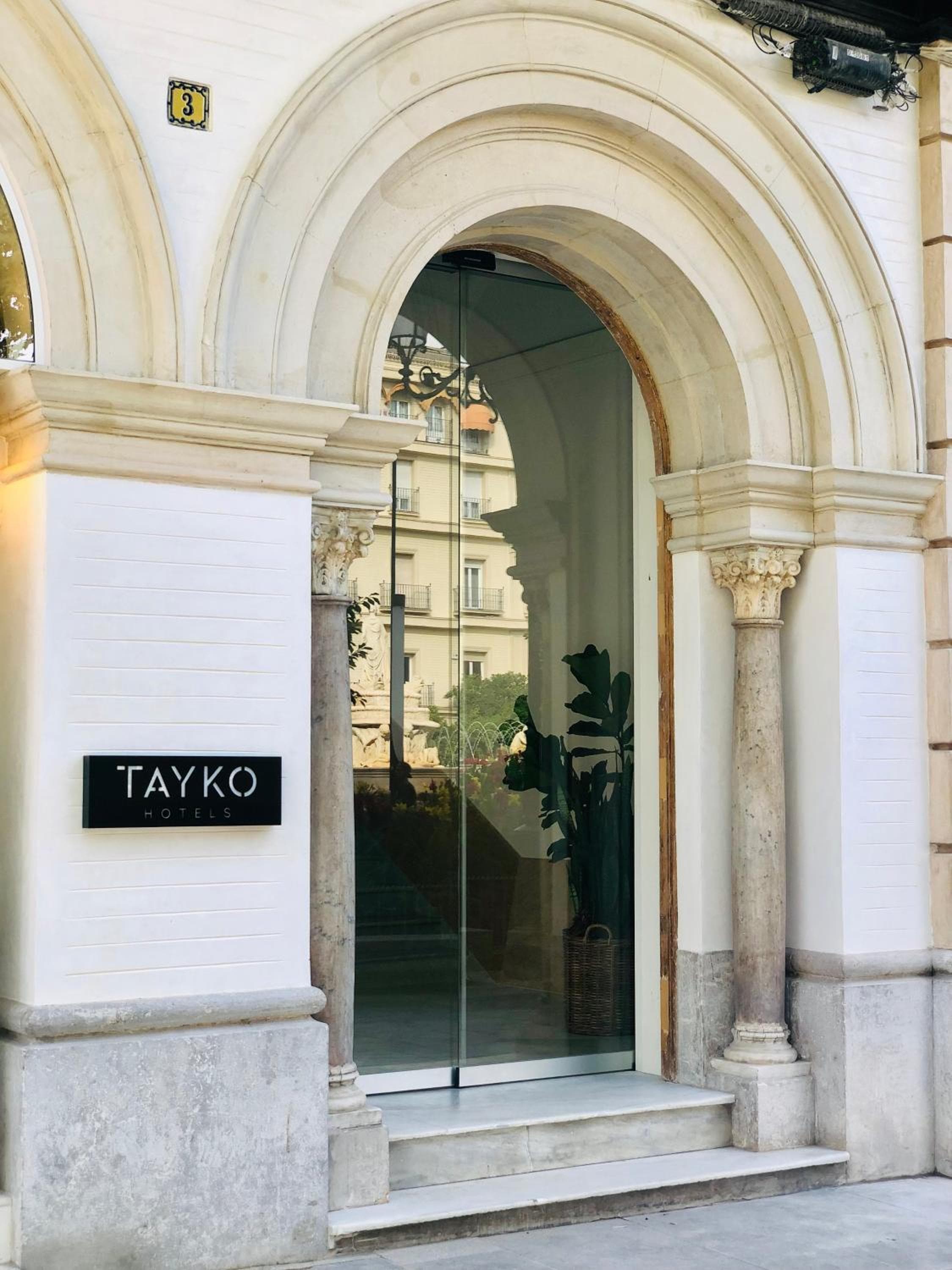Hotel Tayko Sevilla — 4