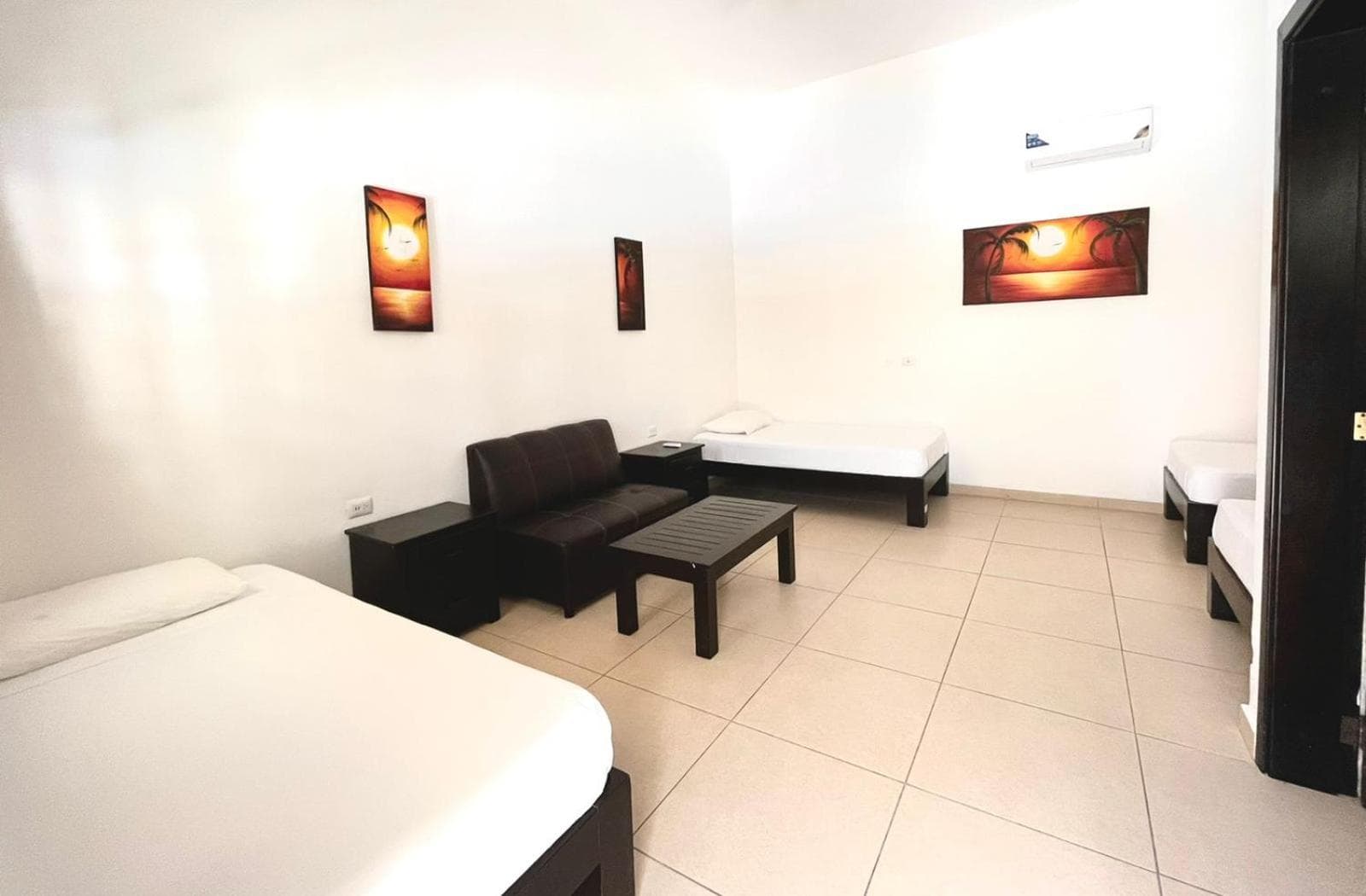 We Playa Hotel-Hostel — 27