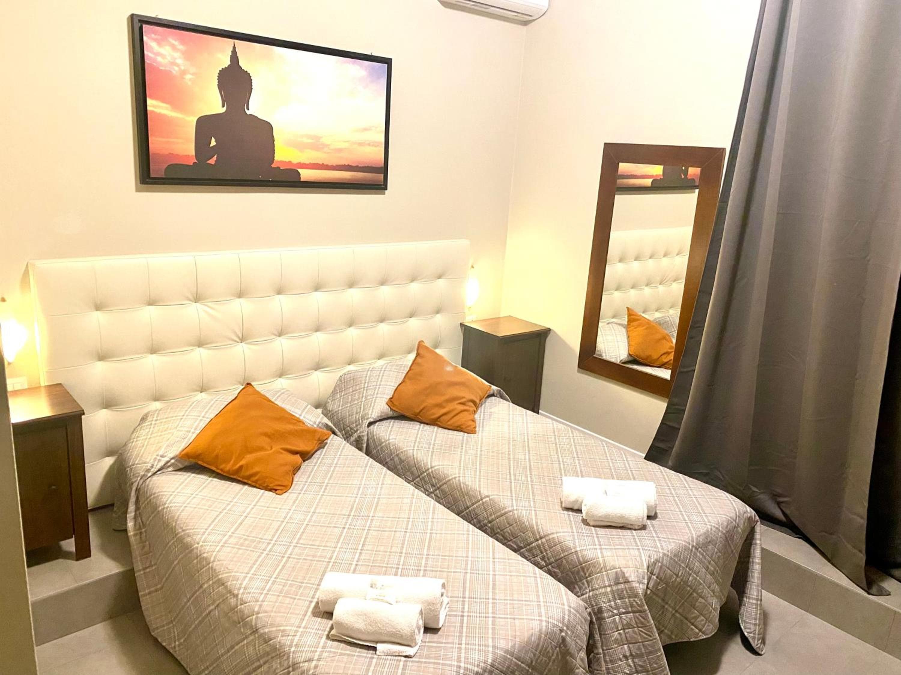 Carlo Goldoni Hotel — 28