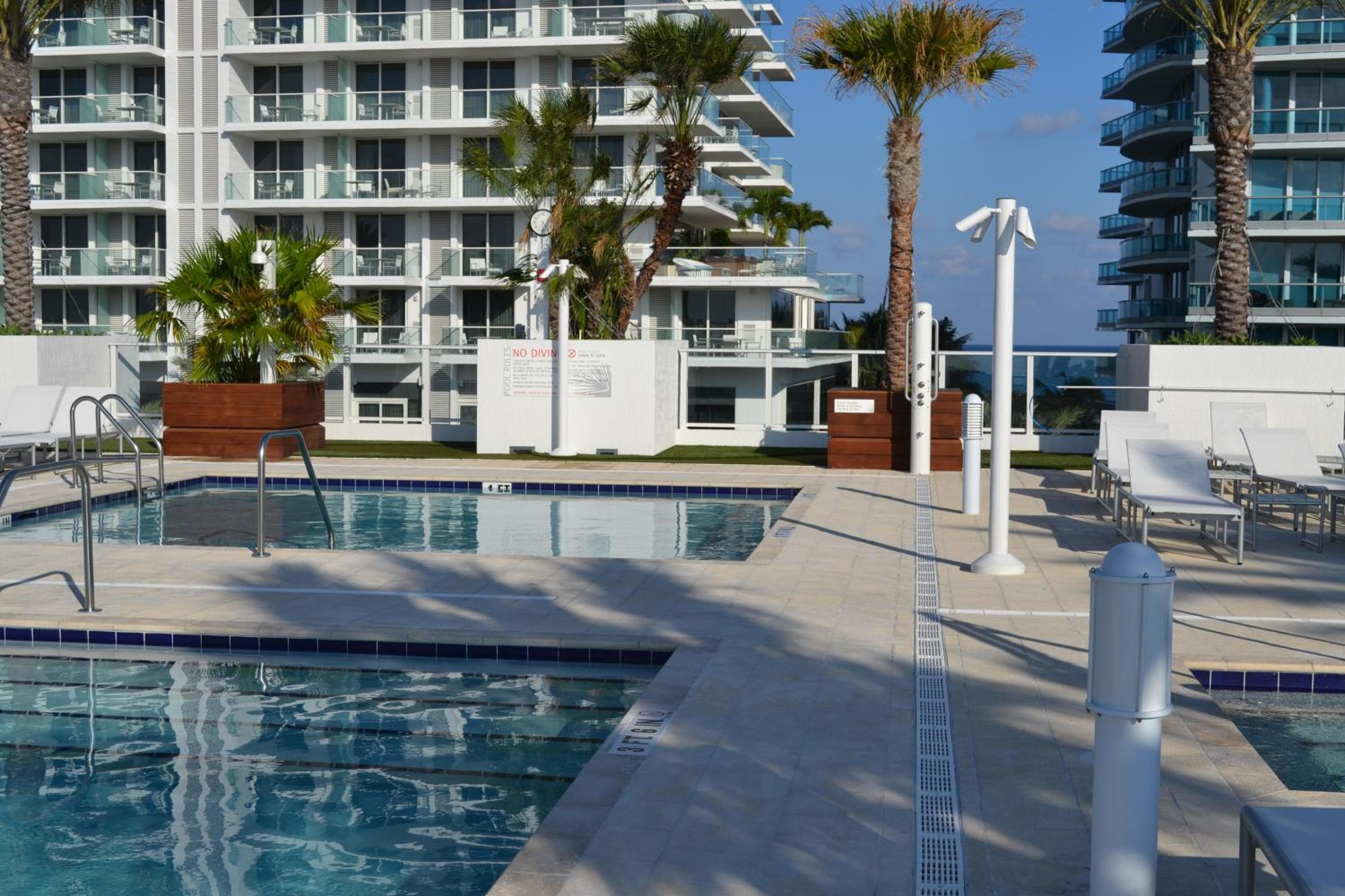 Grand Beach Hotel Surfside Oeste — 10