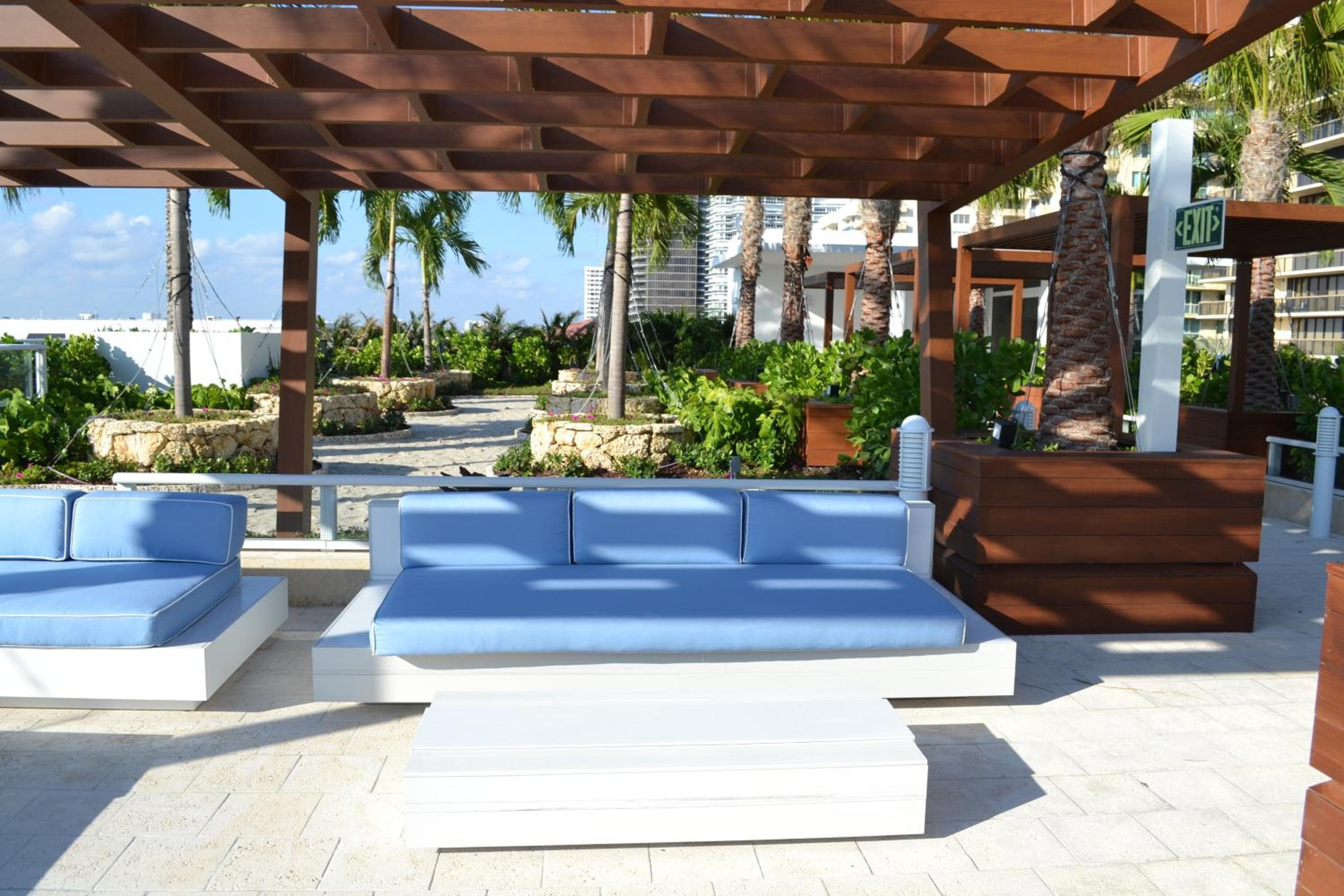 Grand Beach Hotel Surfside Oeste — 12