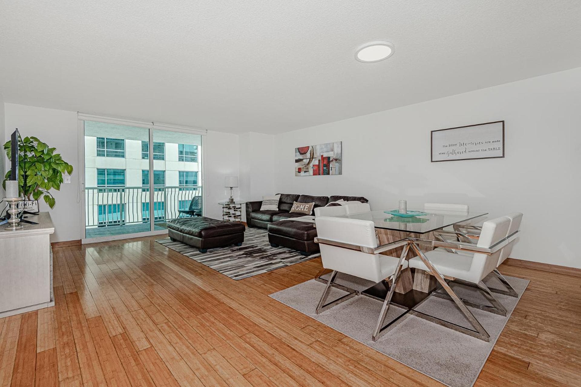 Miami Condo mit Stadtblick und Meerblick! Schlafmöglichkeiten für bis zu 6 Personen! — 4