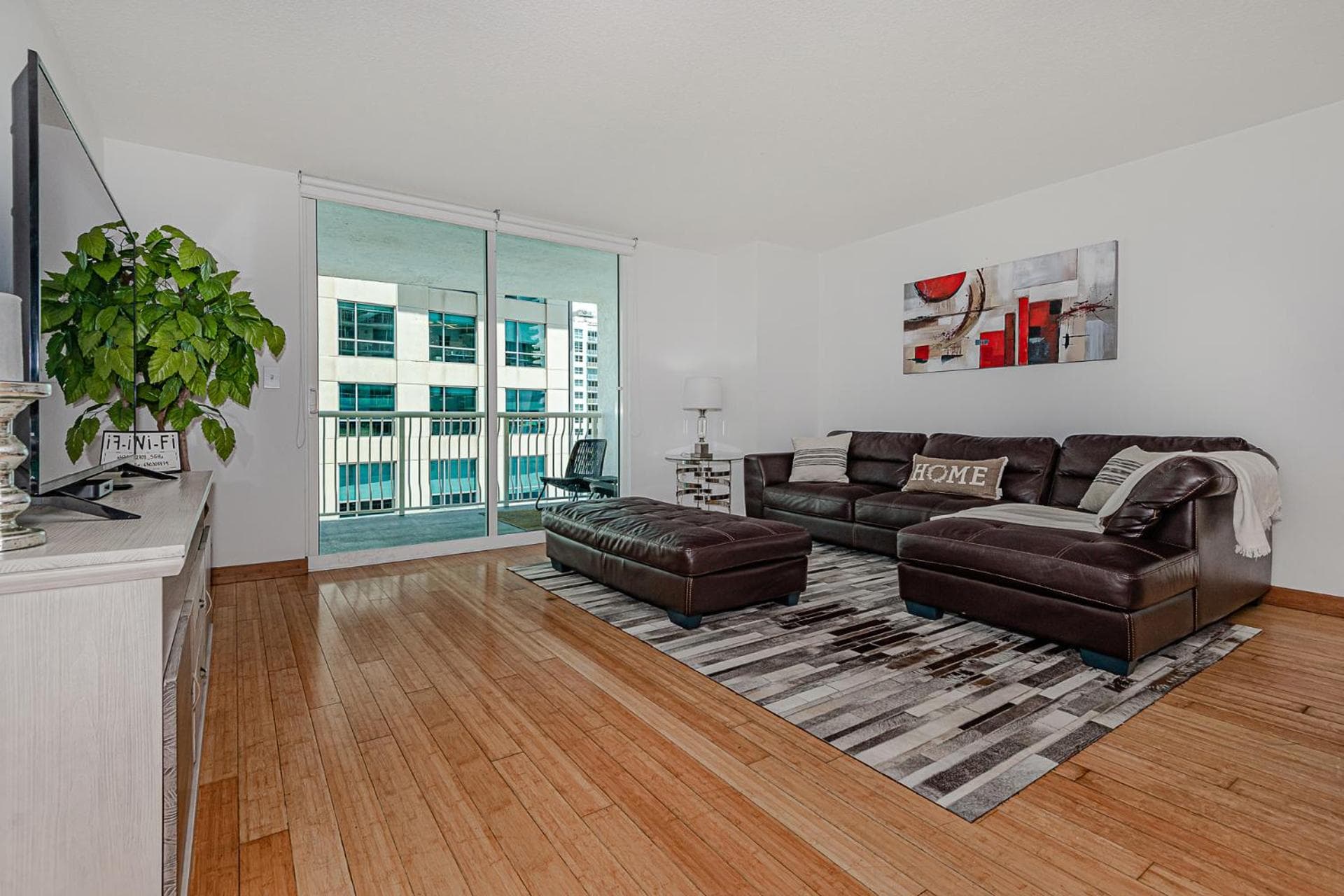 Miami Condo mit Stadtblick und Meerblick! Schlafmöglichkeiten für bis zu 6 Personen! — 3