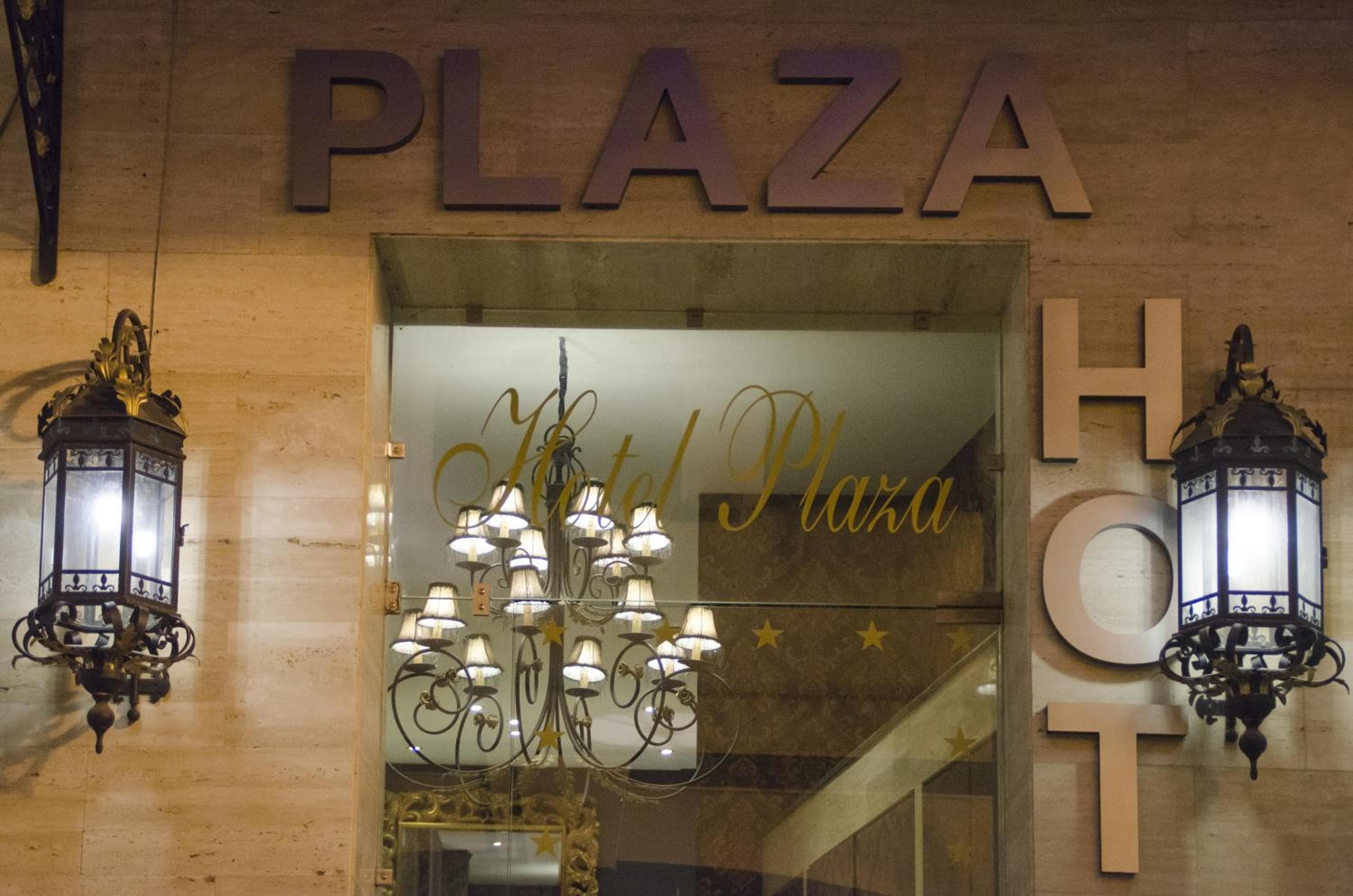 Hotel Plaza — 27