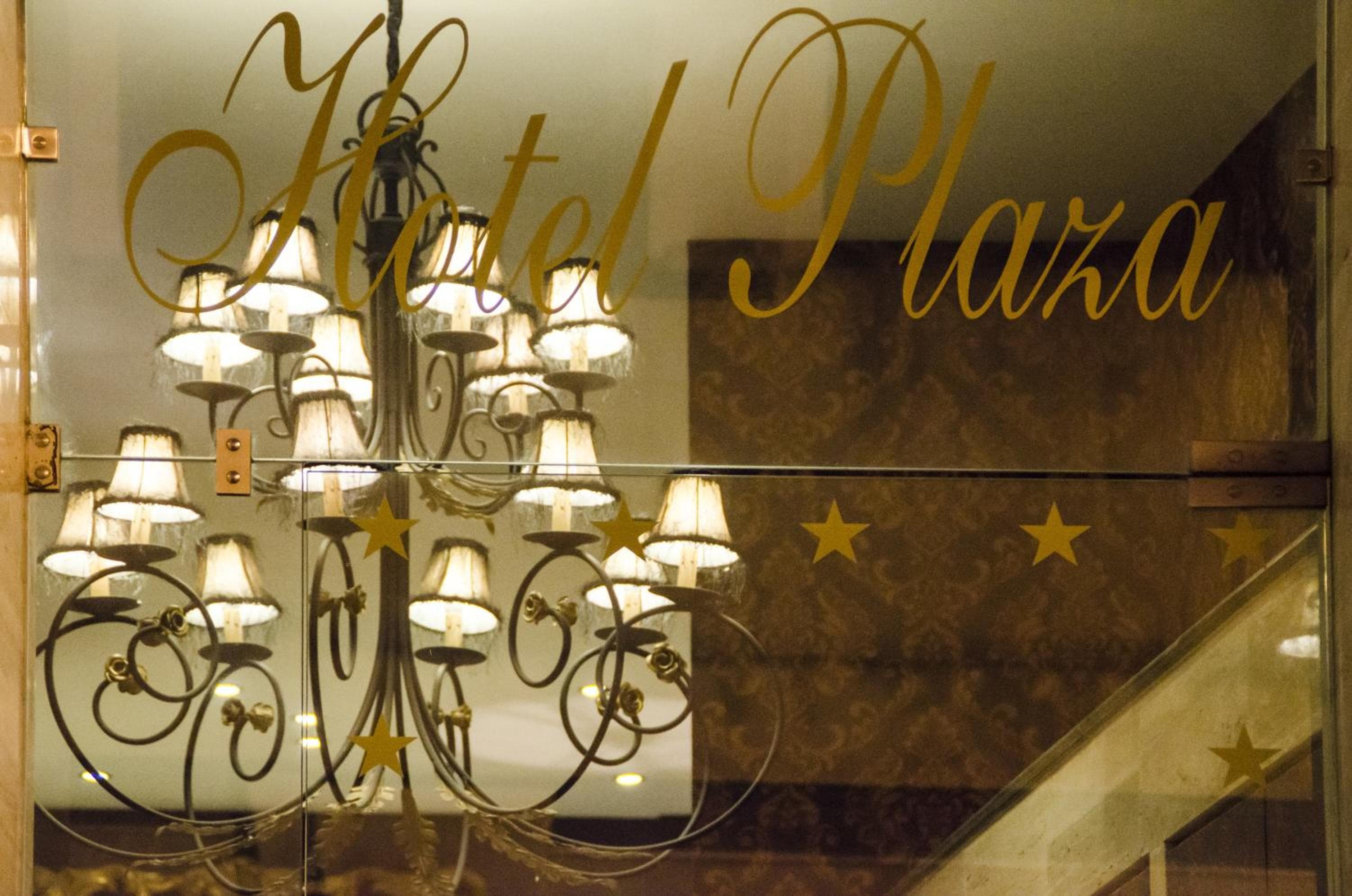Hotel Plaza — 28