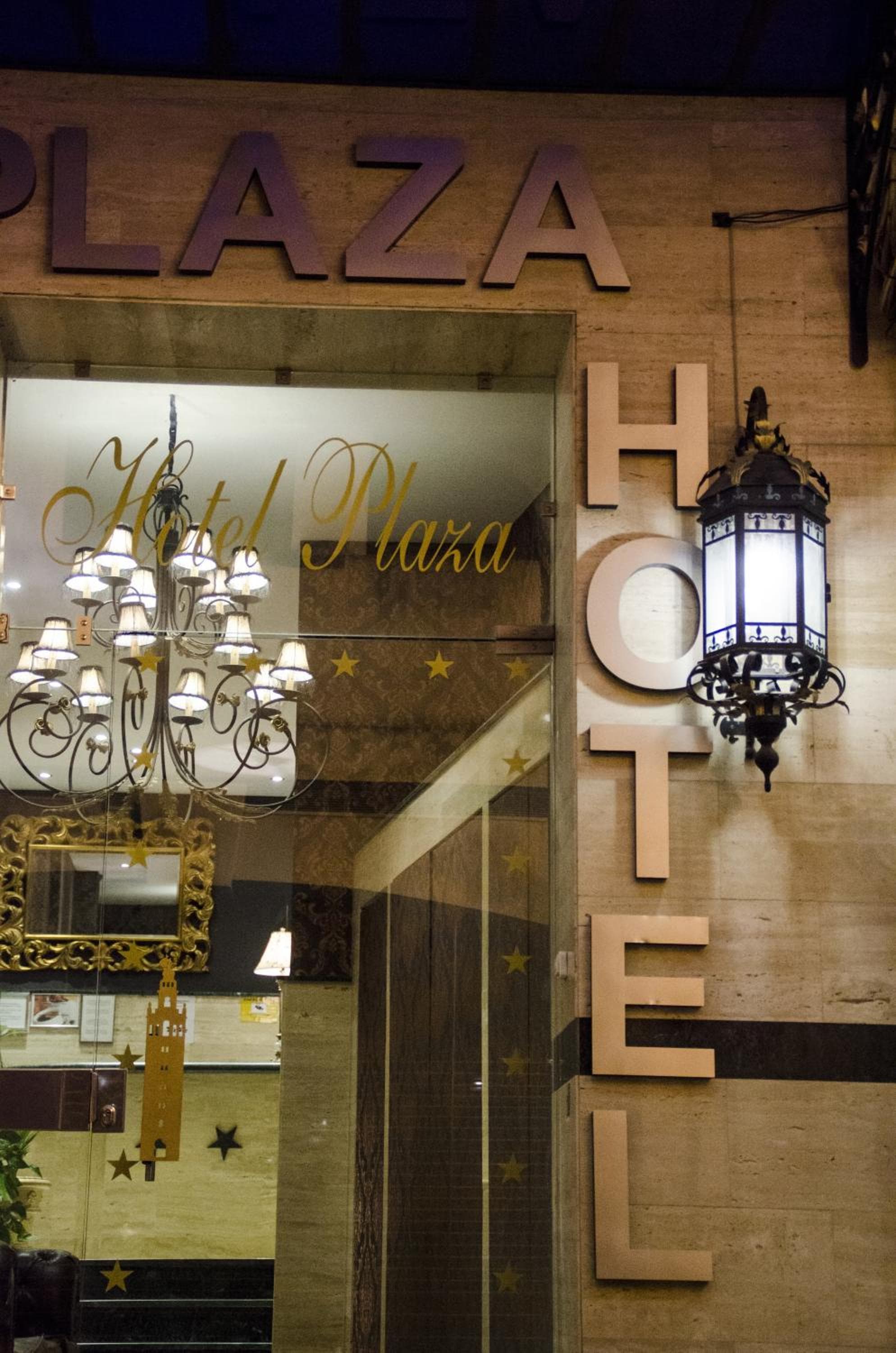 Hotel Plaza — 14