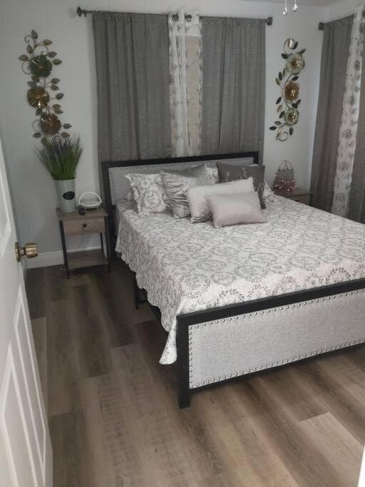 Torres Tiny Home Midtown West Tampa RJS — 23