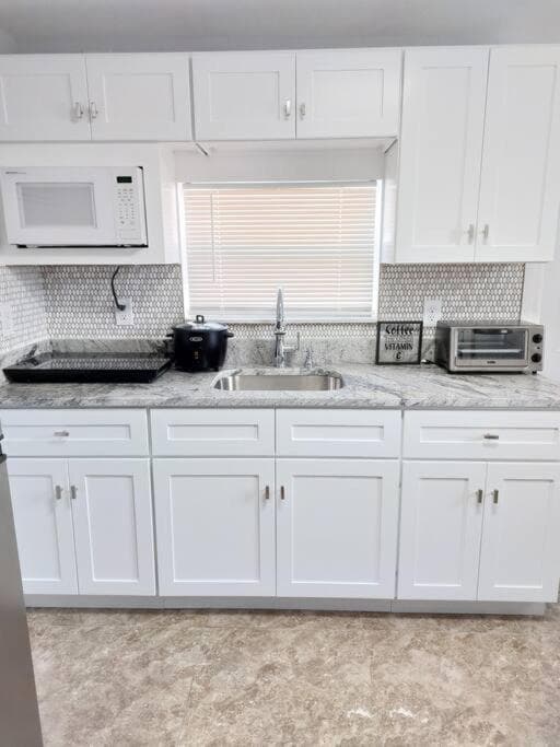 Das Torres' Loft West Tampa MidTown Raymond James Stadium — 9