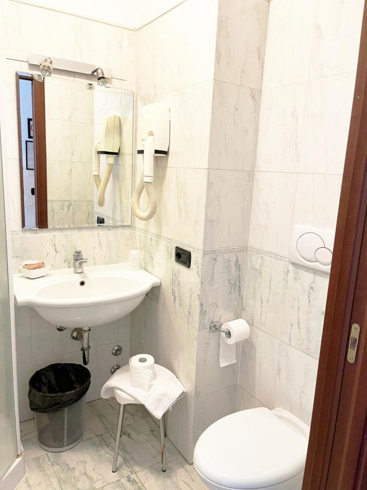 Hotel Molise 2 — 5