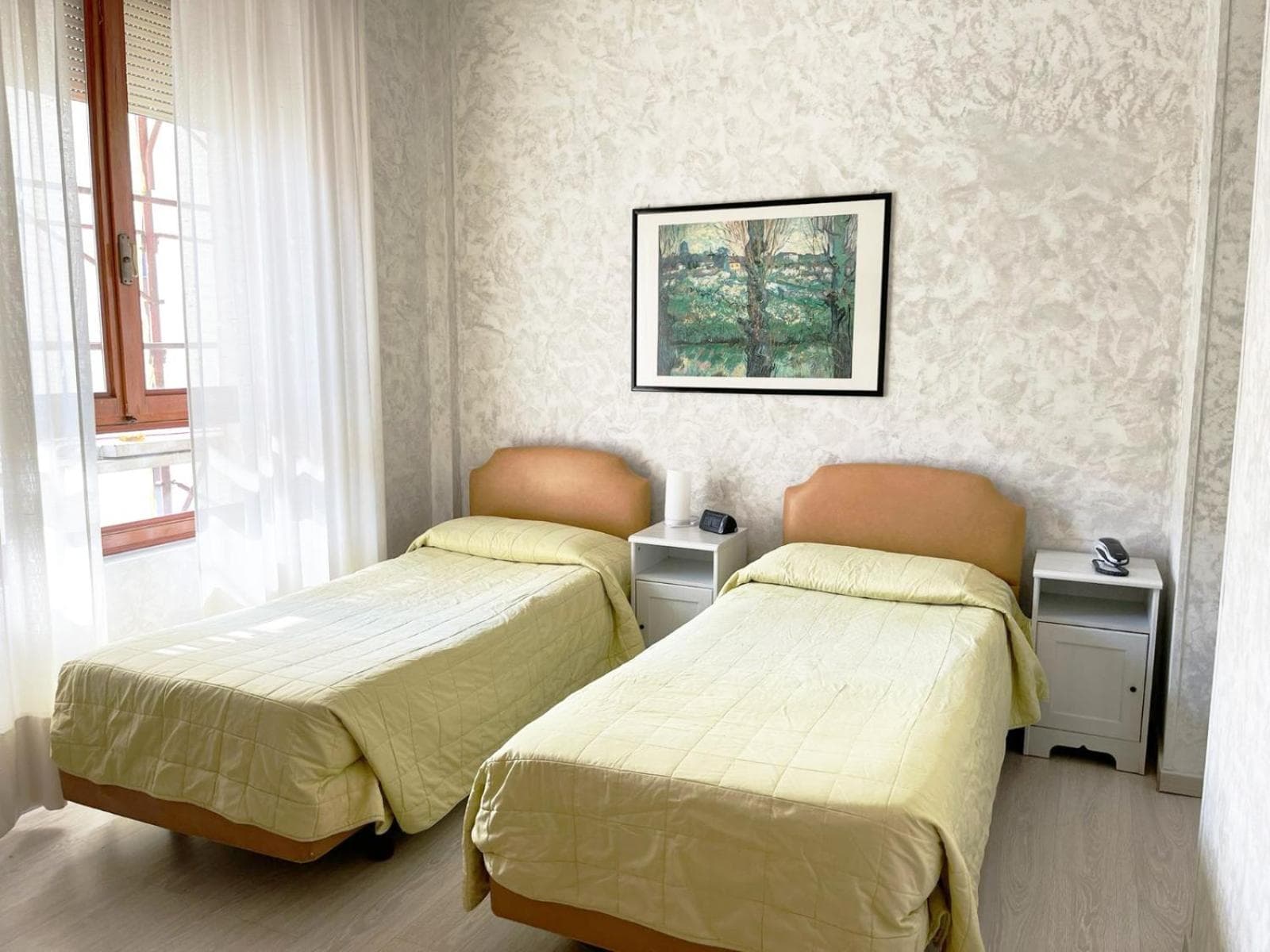 Hotel Molise 2 — 12