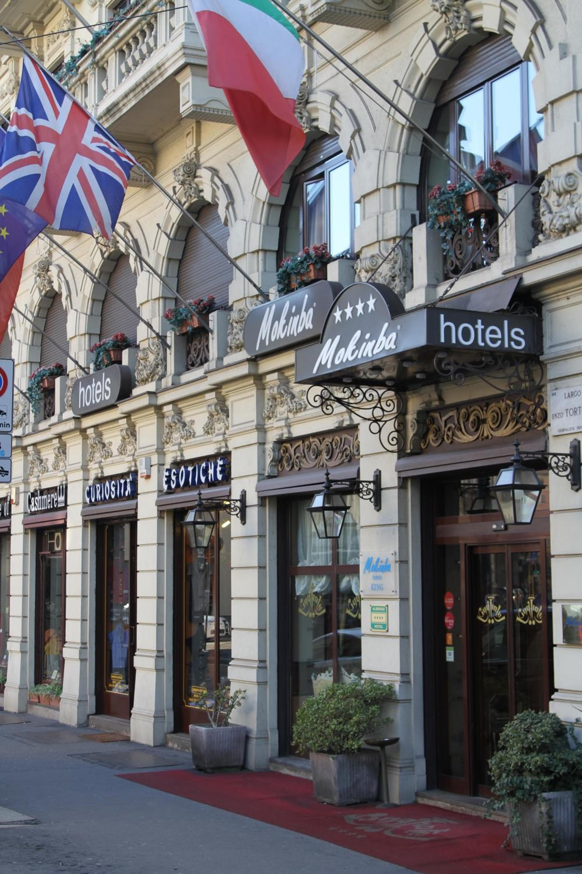 Mokinba Hotels King — 29