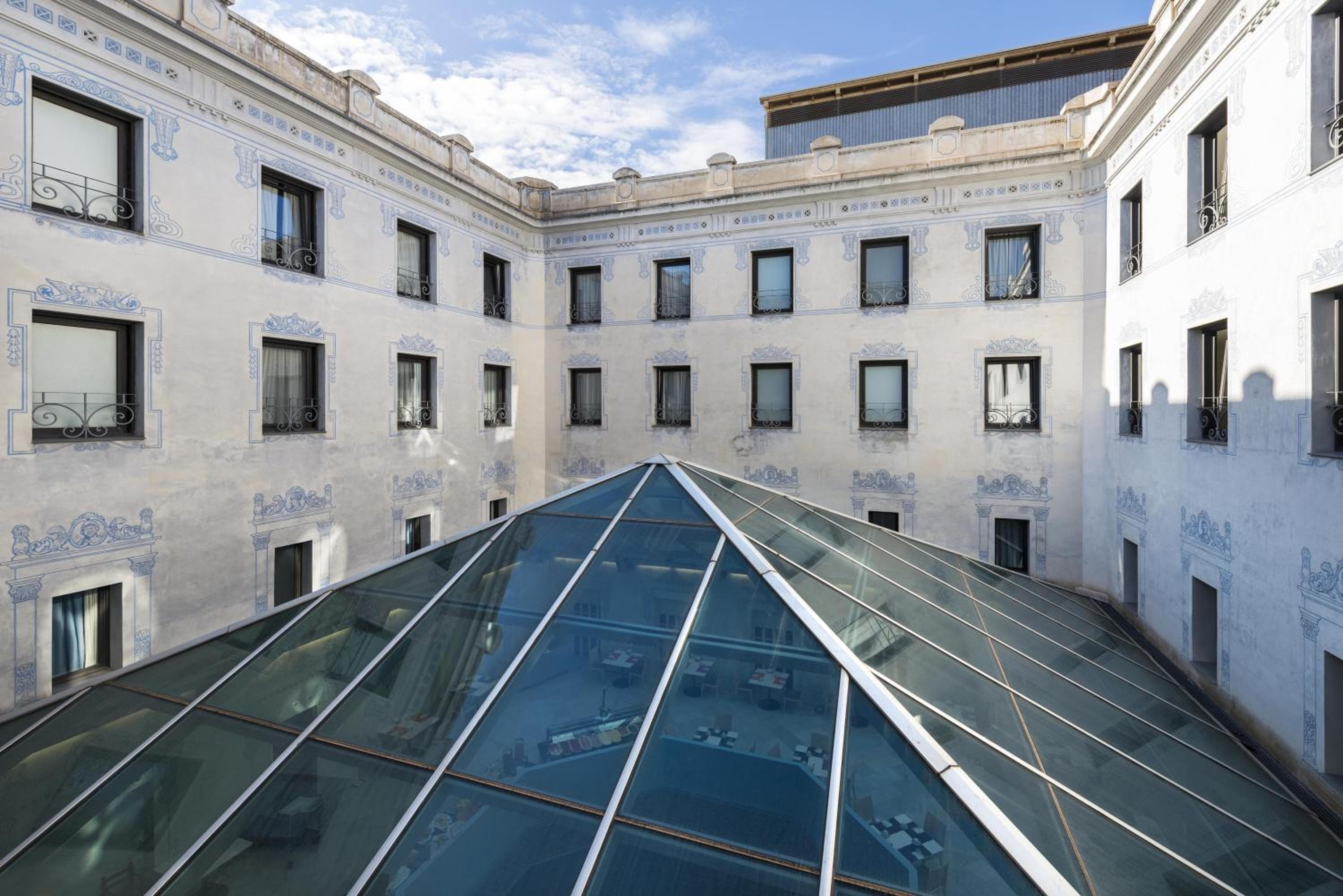 Oriente Atiram Hotel — 1