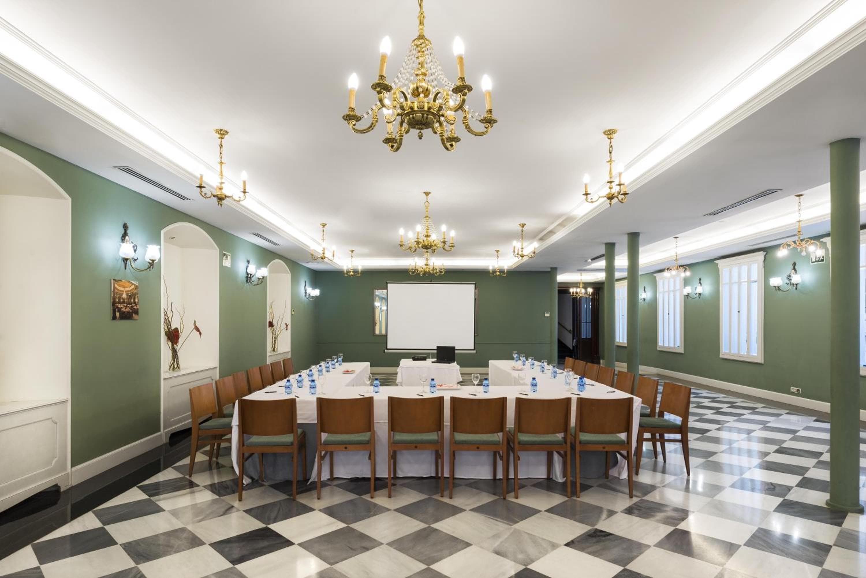 Oriente Atiram Hotel — 13