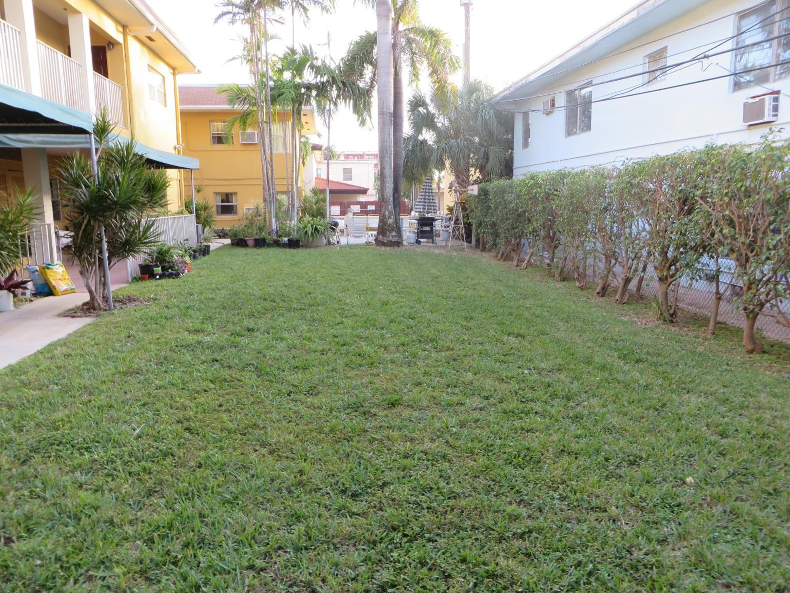 Dee Jay Beach Resort — 3
