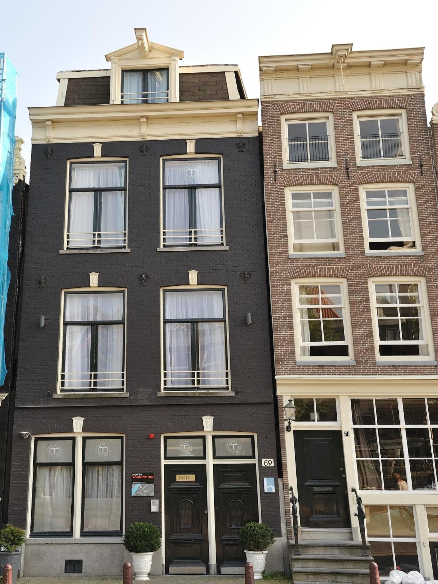 Tourist Inn One Amsterdam — 9