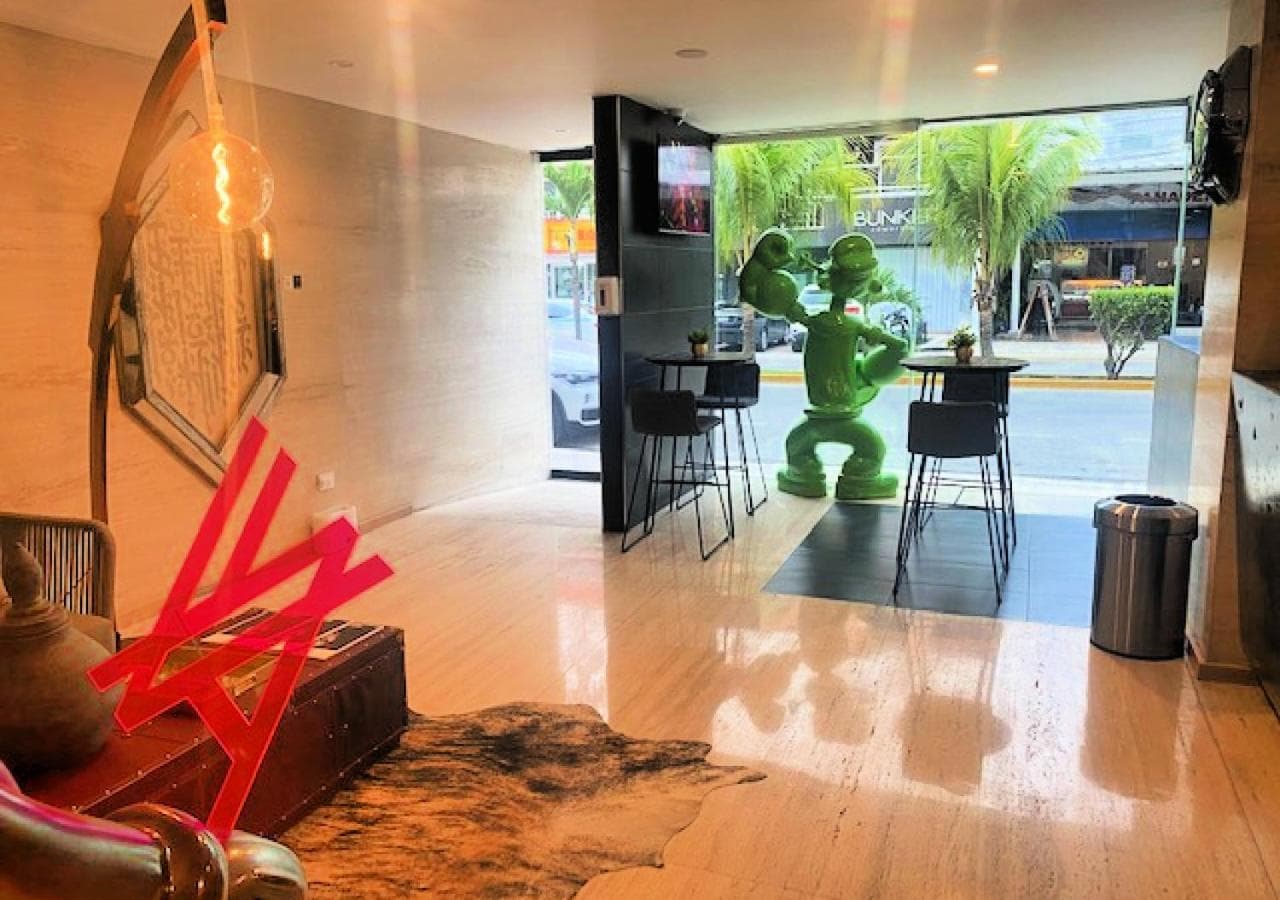 Authentic Vertical Playa del Carmen — 2
