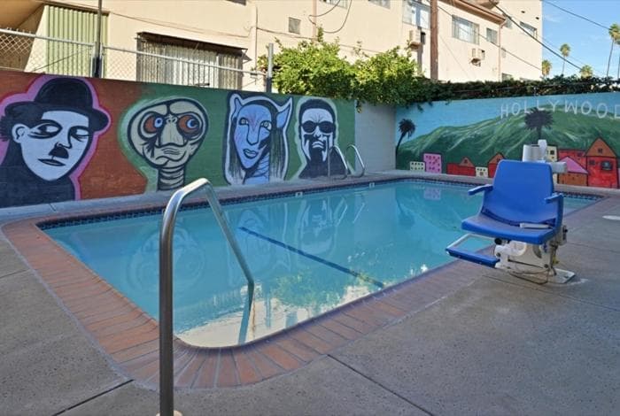 The Emerald Inn On Sunset — 2