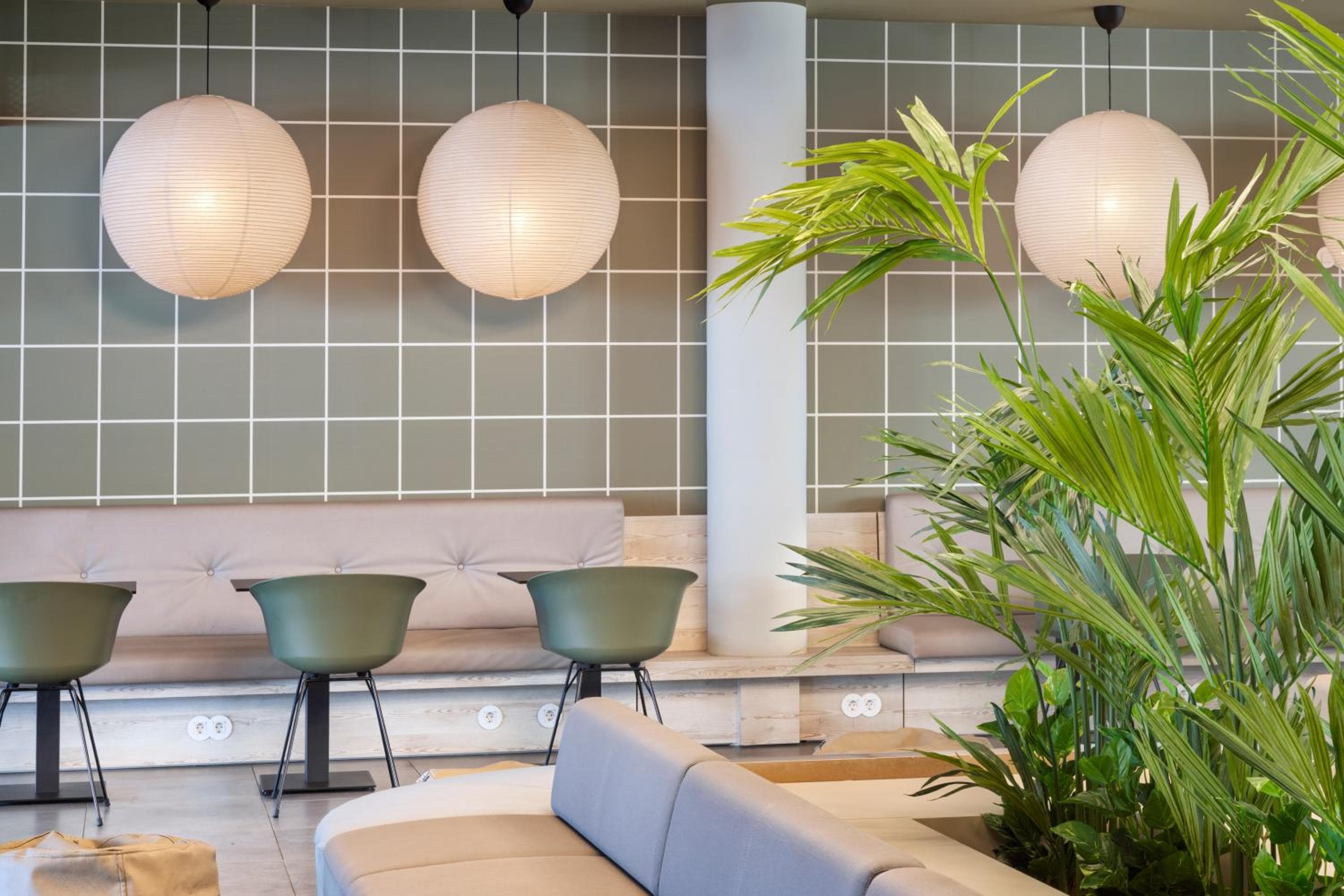 B&B HOTEL Lisboa Aeroporto — 16