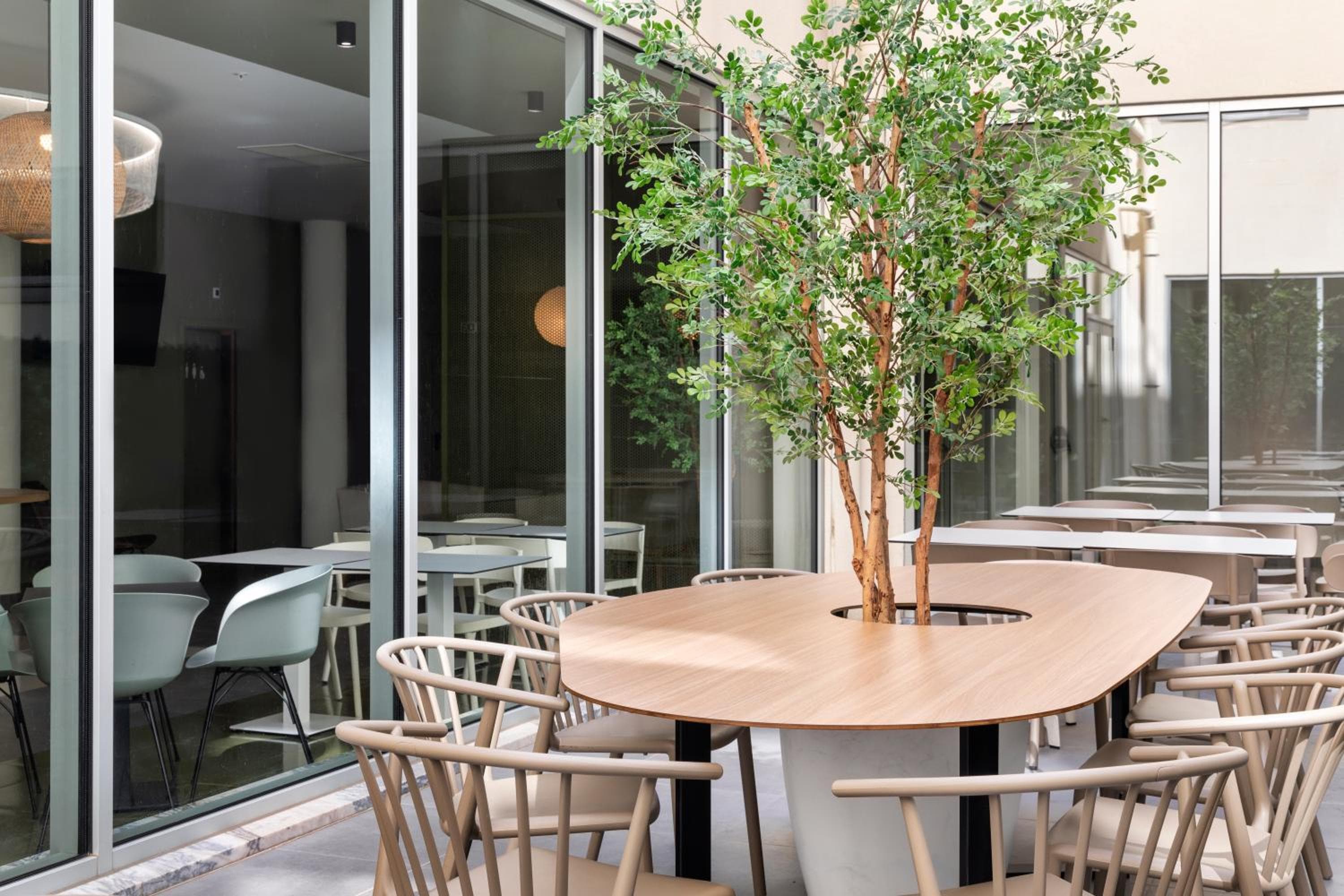 B&B HOTEL Lisboa Aeroporto — 4