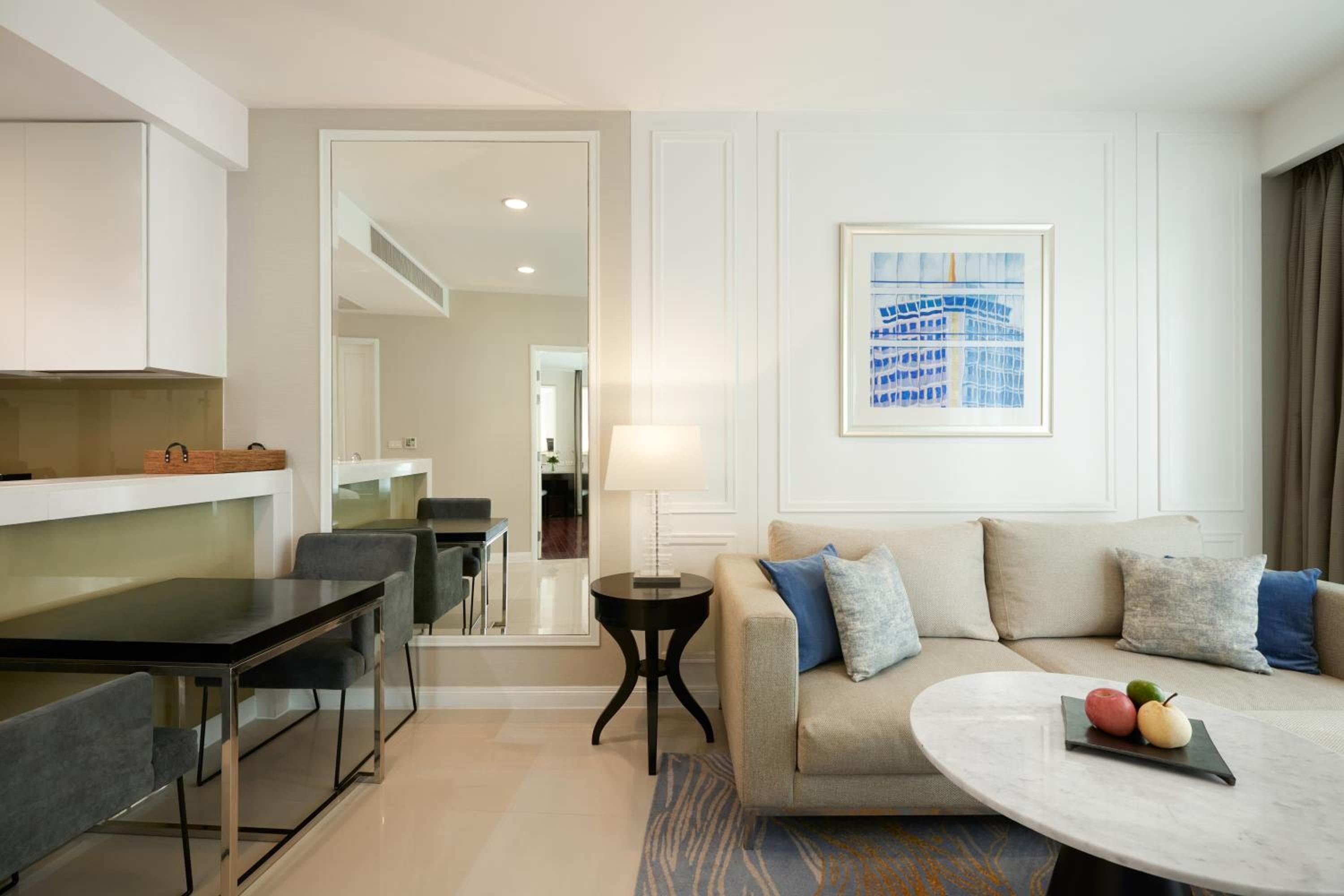 Dusit Suites Hotel Ratchadamri, Bangkok — 4