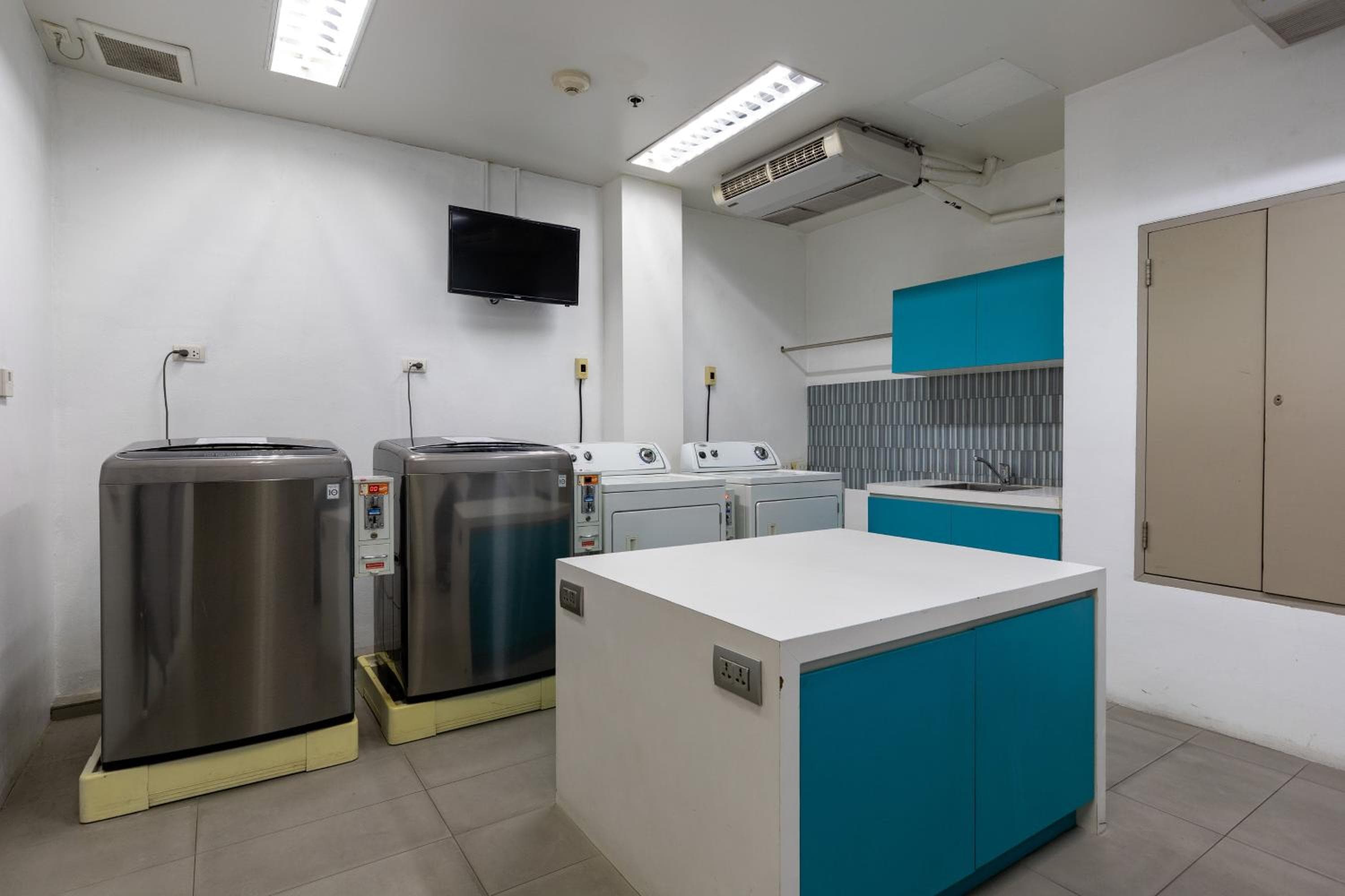Holiday Inn Express Bangkok Sukhumvit 11 by IHG — 10