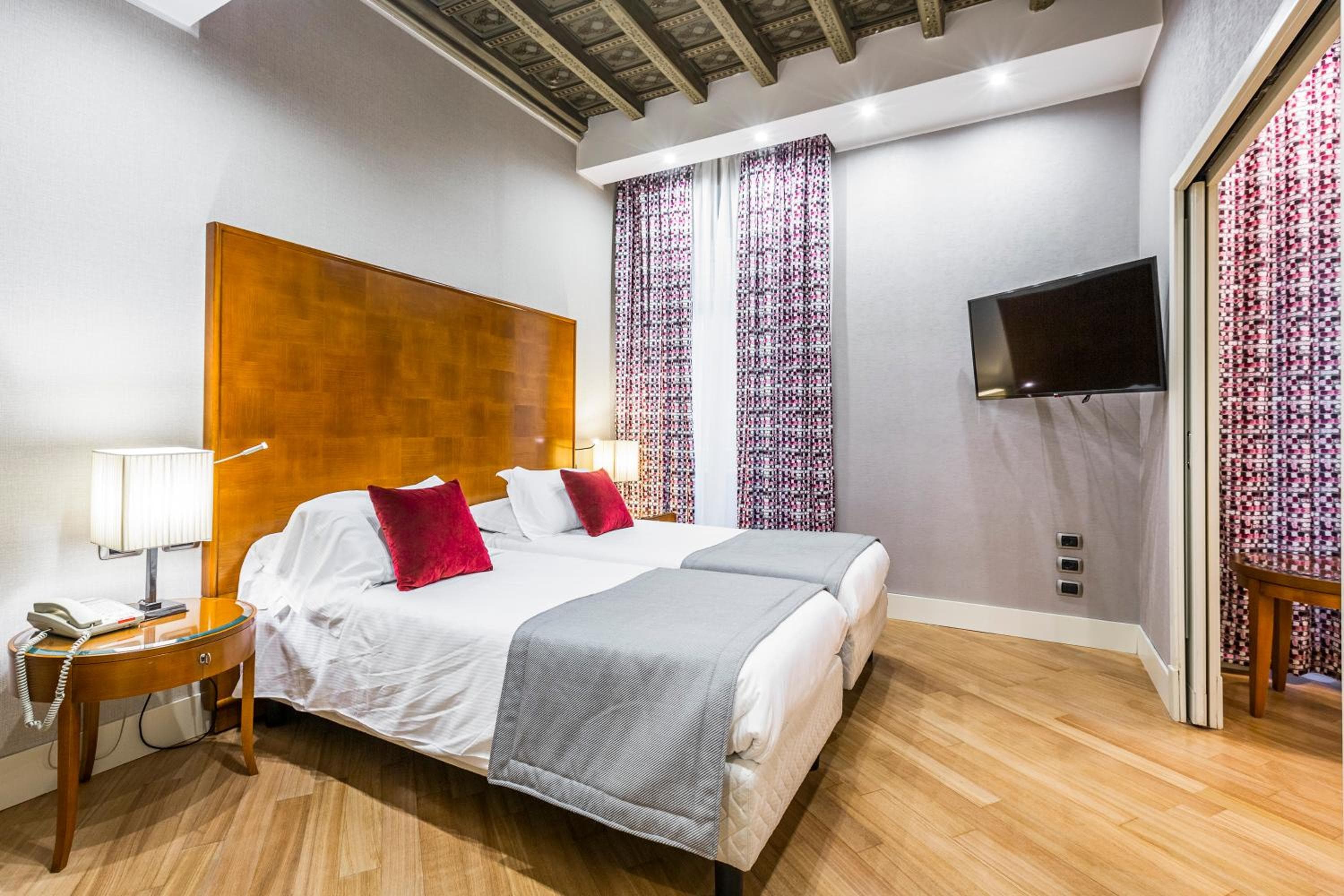 Hotel Delle Nazioni — 12