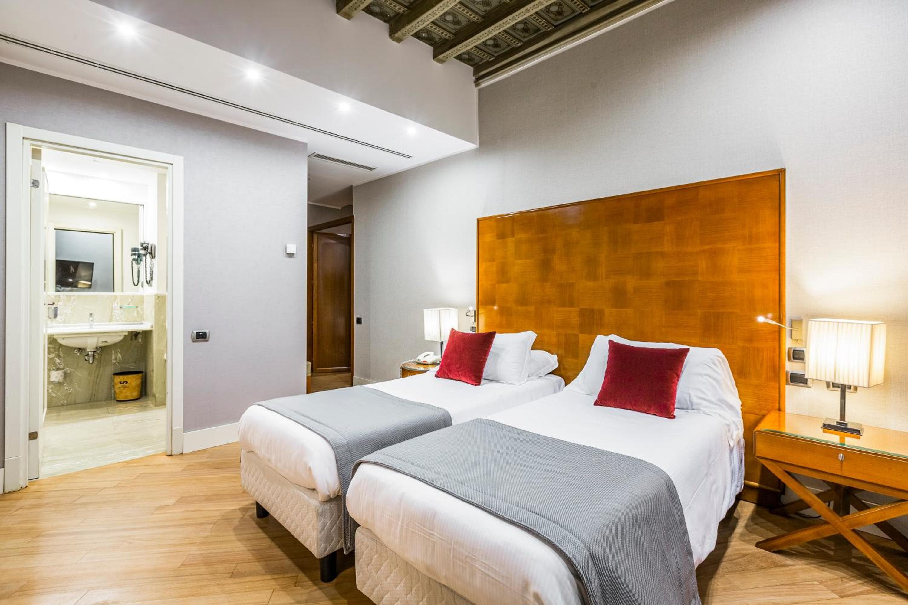 Hotel Delle Nazioni — 16