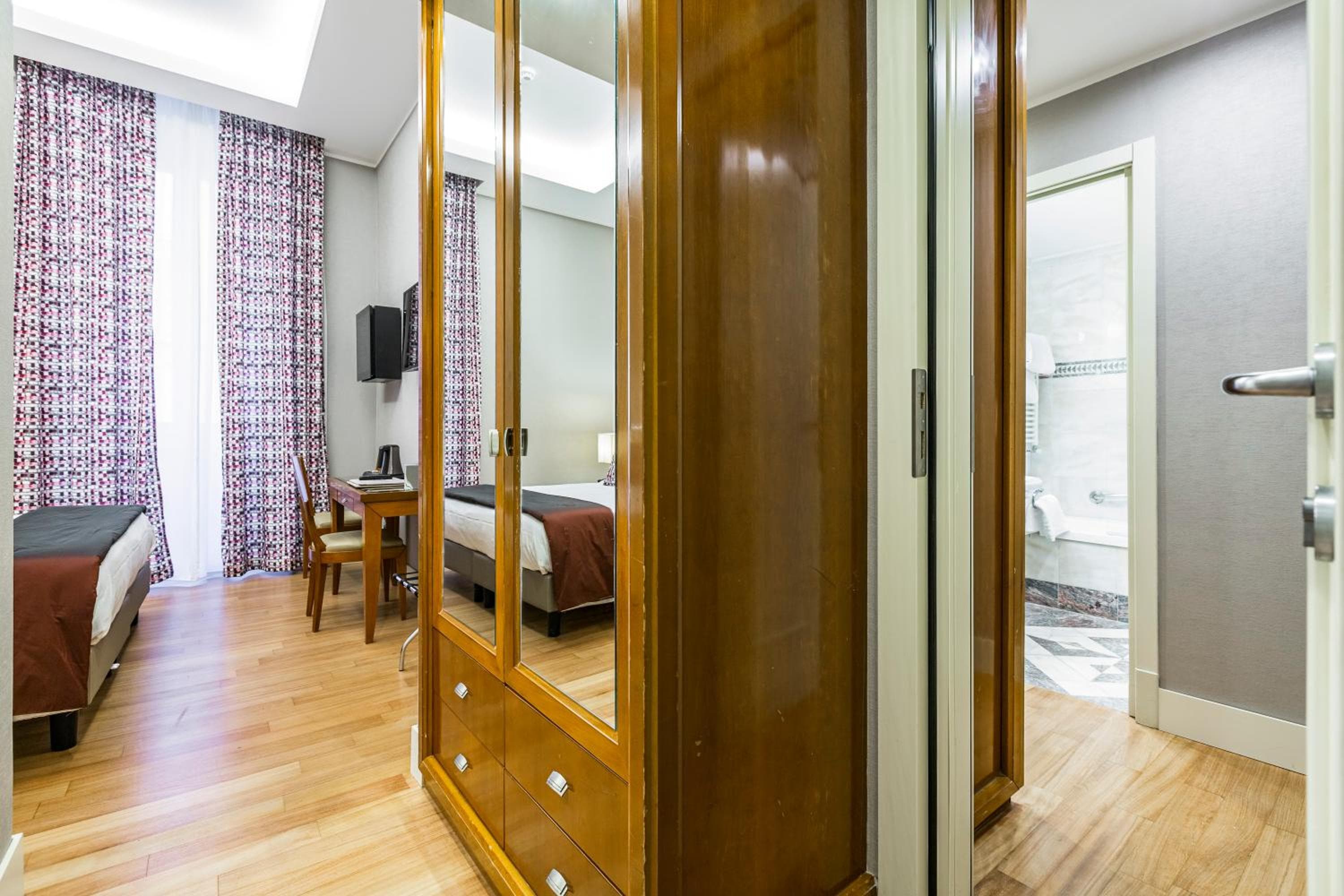Hotel Delle Nazioni — 8