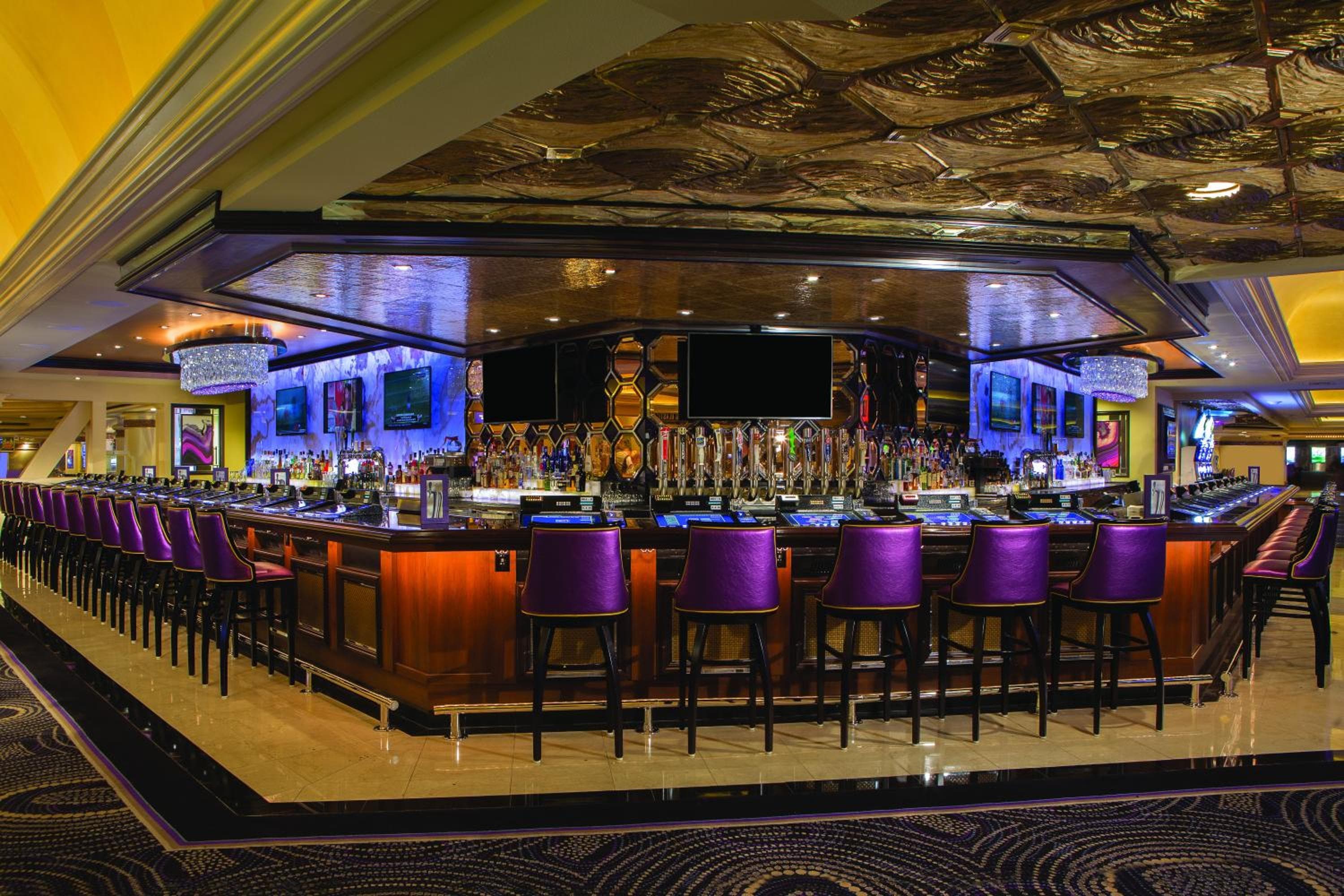 Harrah's Las Vegas, A Caesars Destination — 11