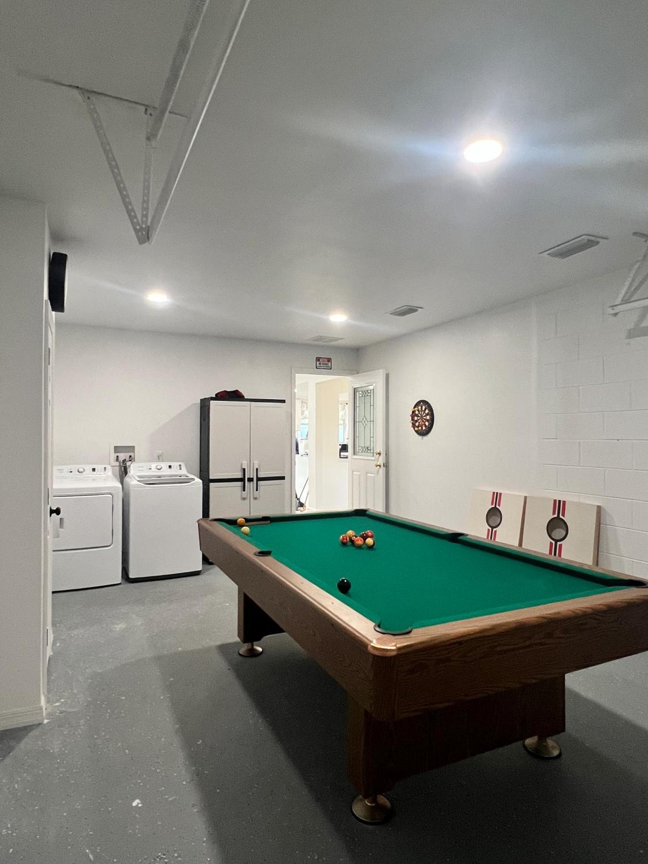 Cozy Family Home in Tampa with Private & Heated POOL, Pool table and Kids Play Area — 30