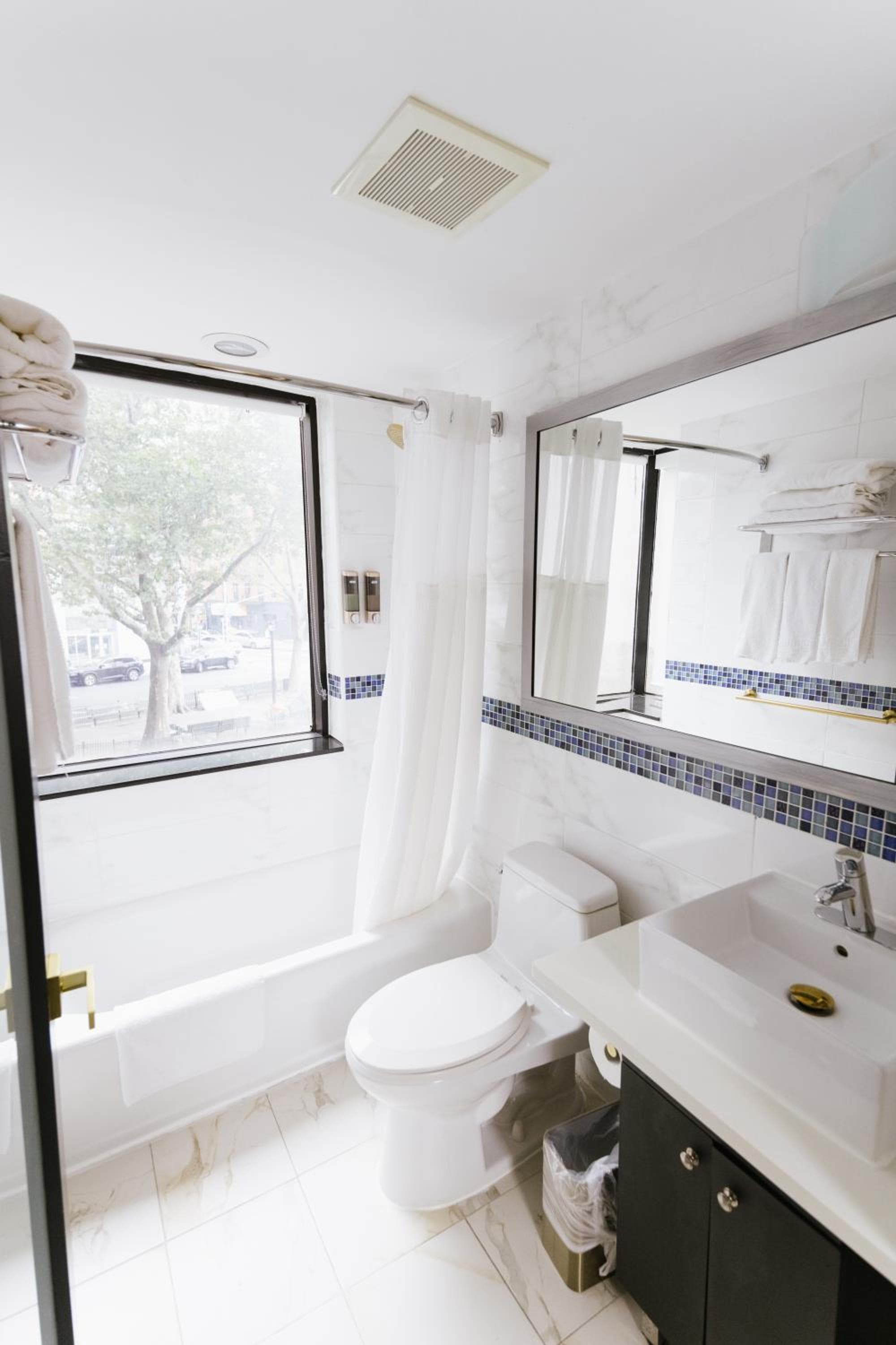 Hotel Richland LES — 8