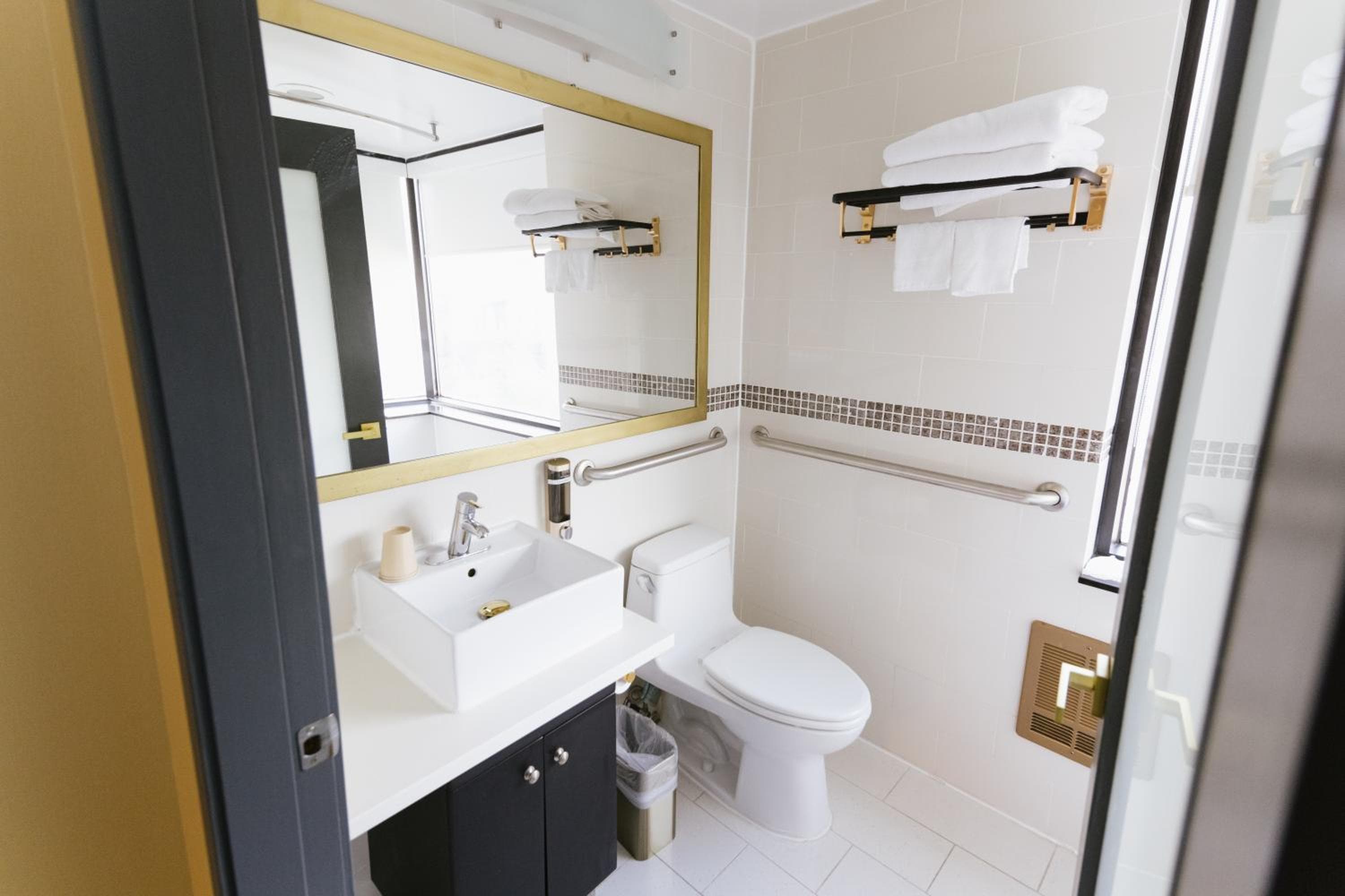 Hotel Richland LES — 25