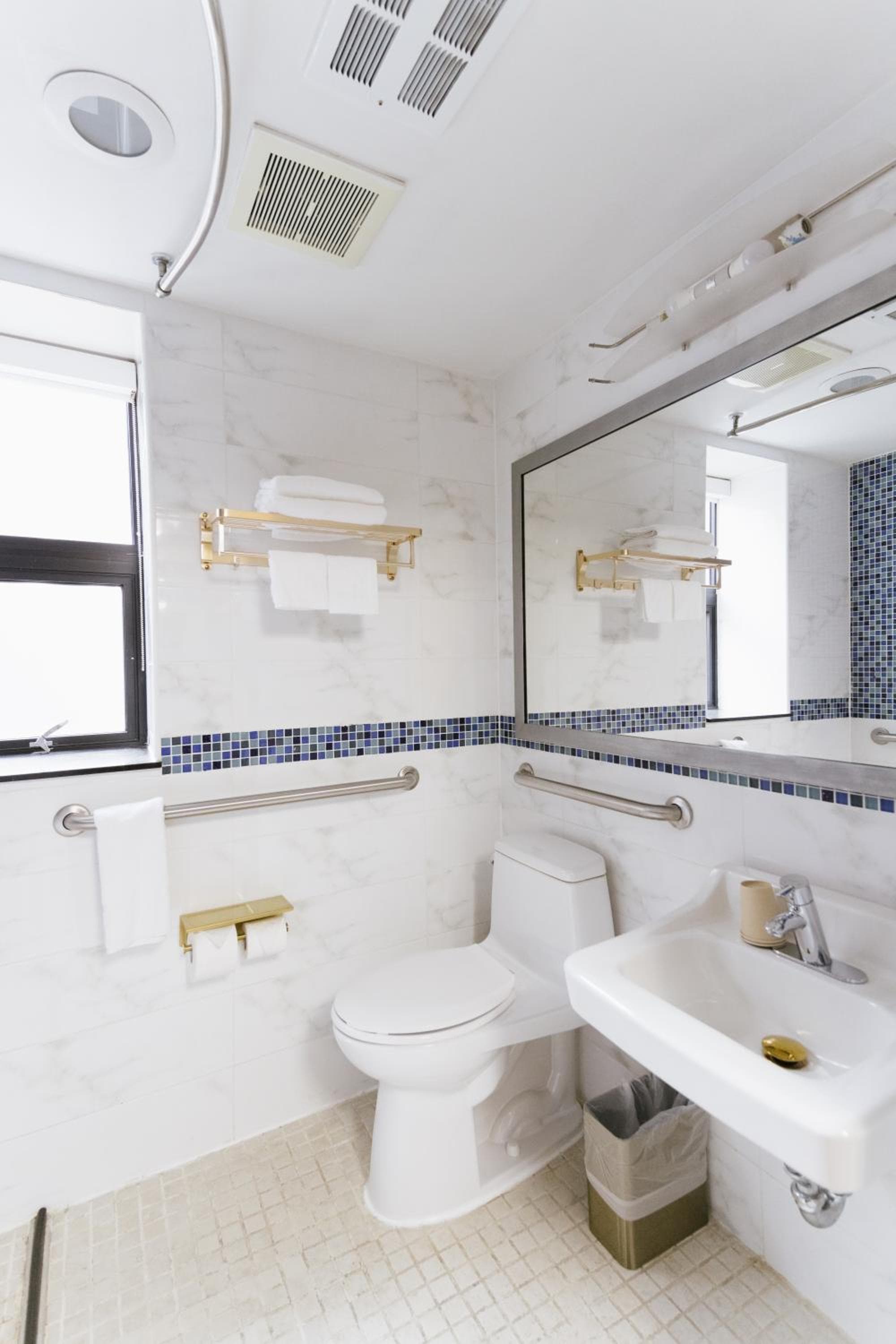 Hotel Richland LES — 22
