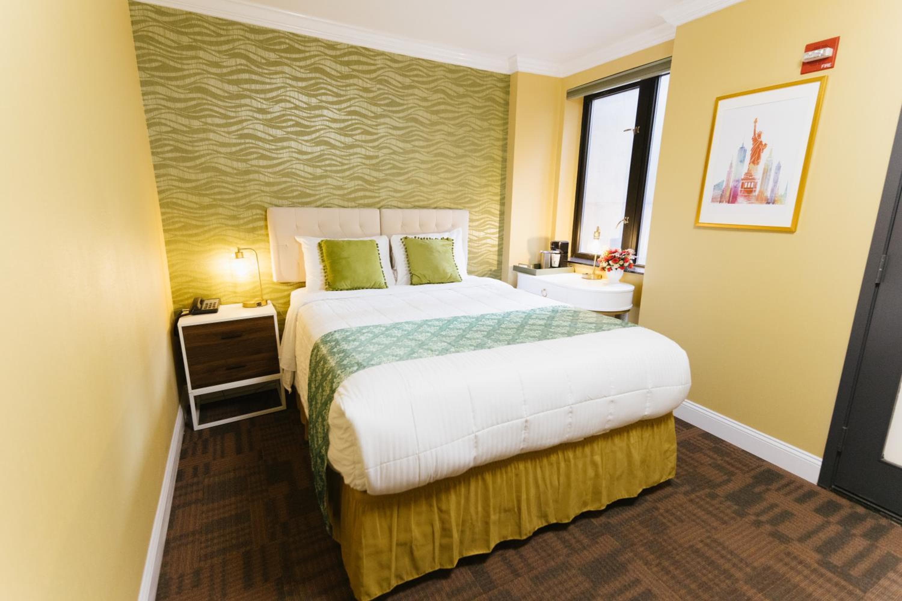 Hotel Richland LES — 3