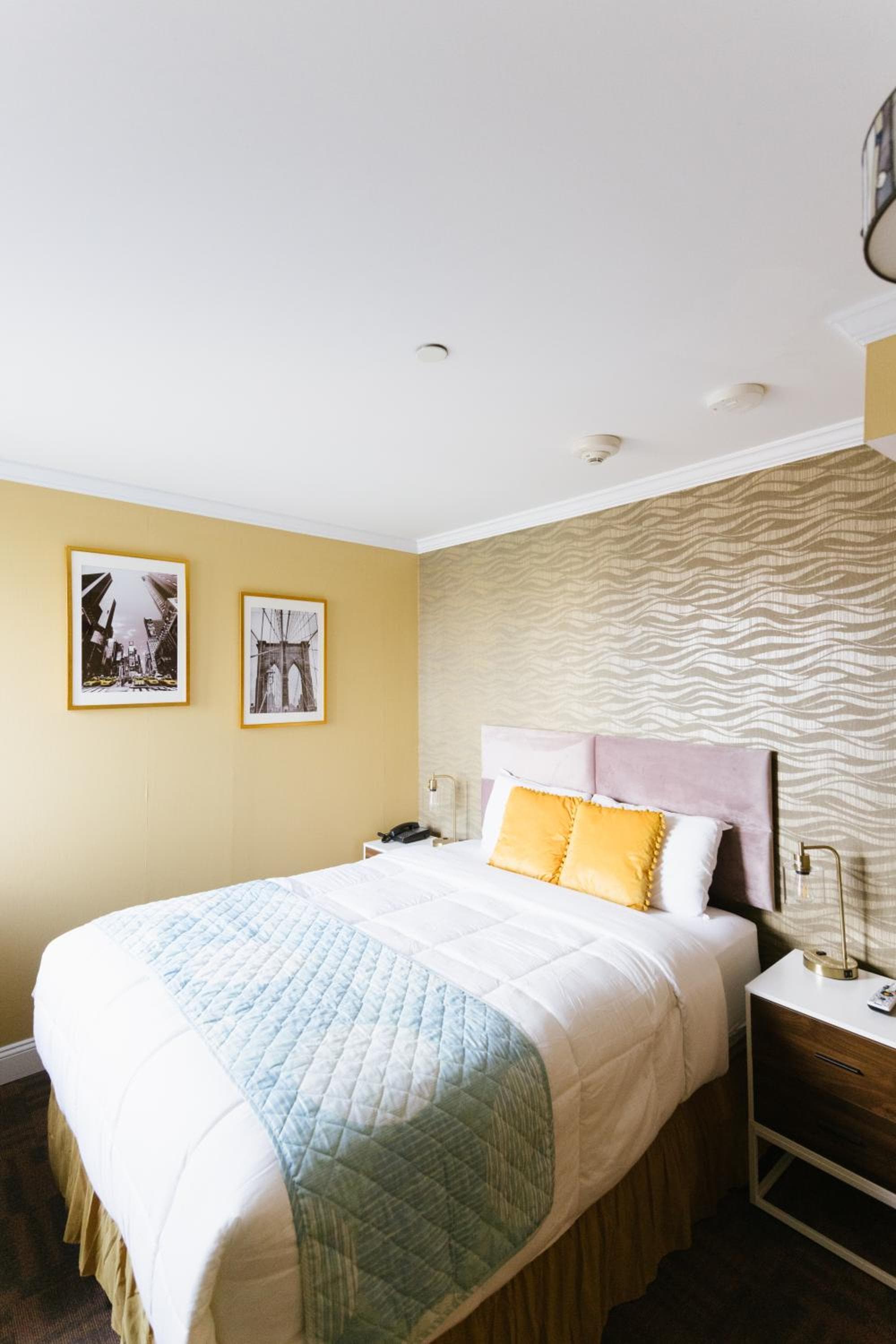 Hotel Richland LES — 2