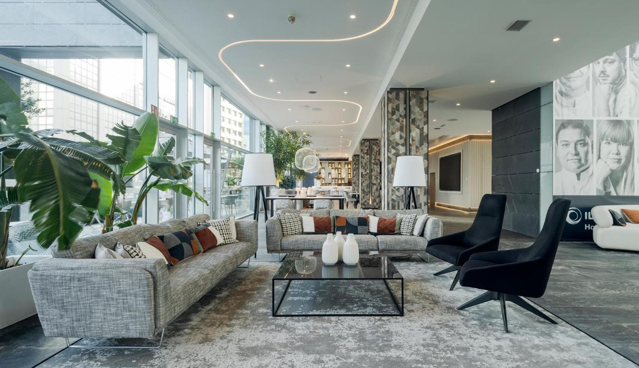 Ilunion Atrium — 1