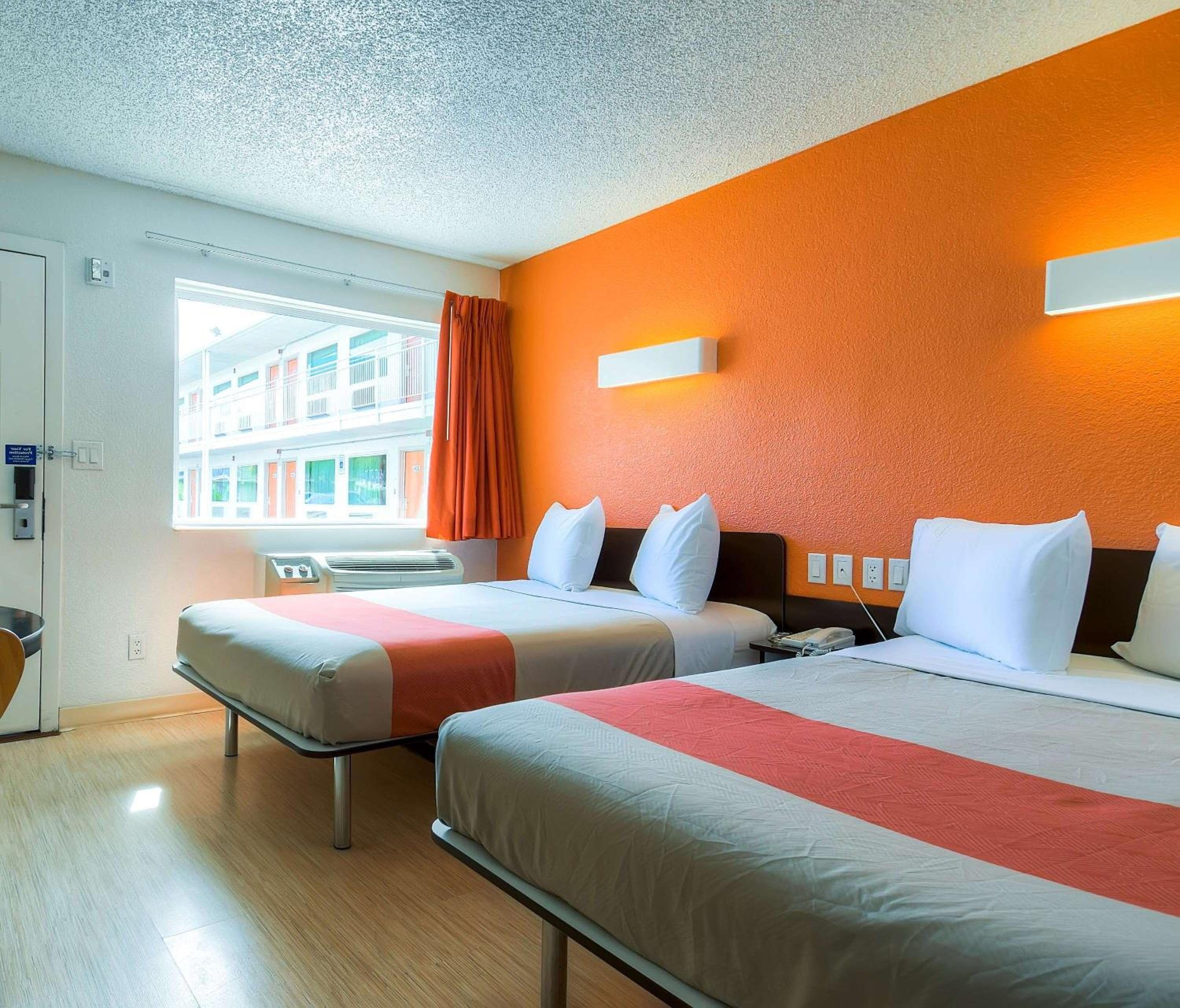 Studio 6 Suites Las Vegas, NV - Tropicana — 13