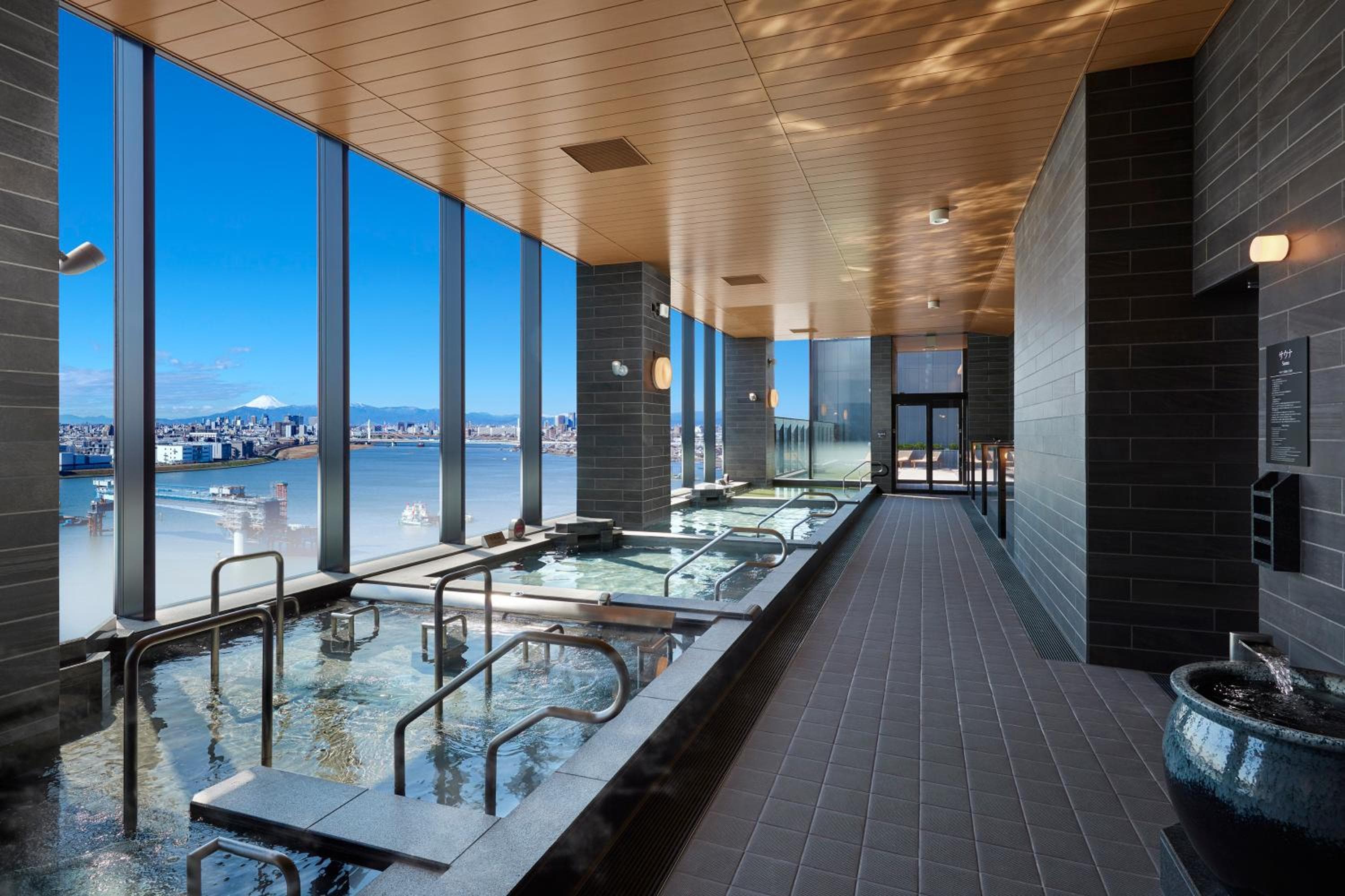 Villa Fontaine Grand Haneda Airport - Directly connected to Haneda Airport Terminal 3 hotel, Ota-ku Haneda Airport 2-7-1, Tokyo, Japan — photo 22