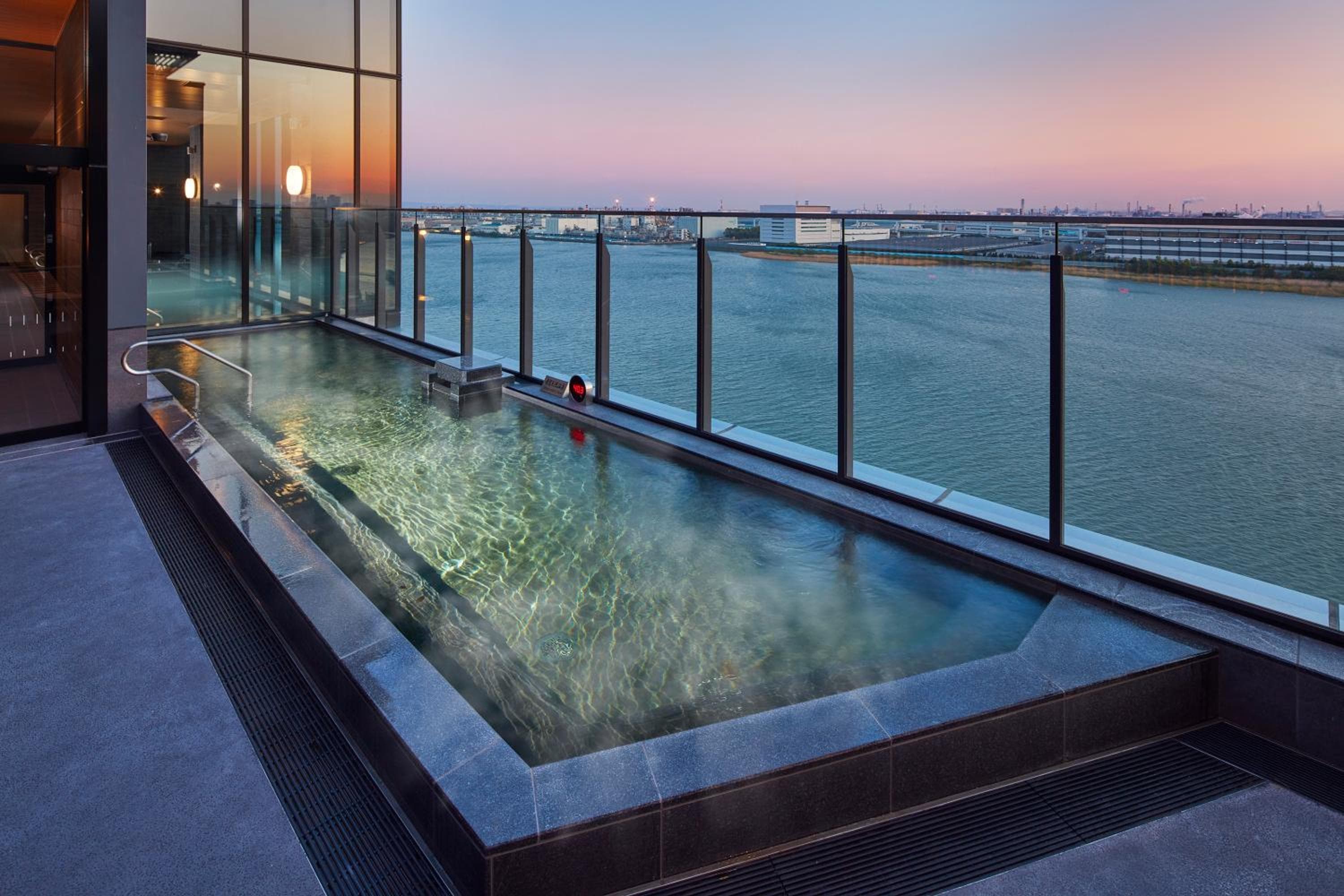 Villa Fontaine Grand Haneda Airport - Directly connected to Haneda Airport Terminal 3 hotel, Ota-ku Haneda Airport 2-7-1, Tokyo, Japan — photo 28