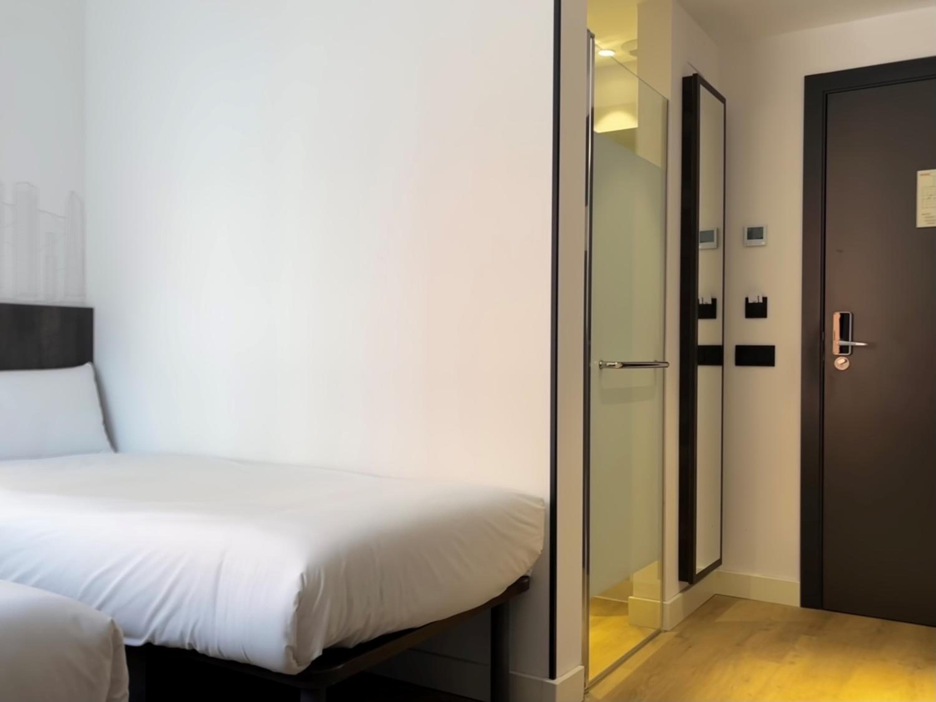 easyHotel Madrid Centro Atocha — 2