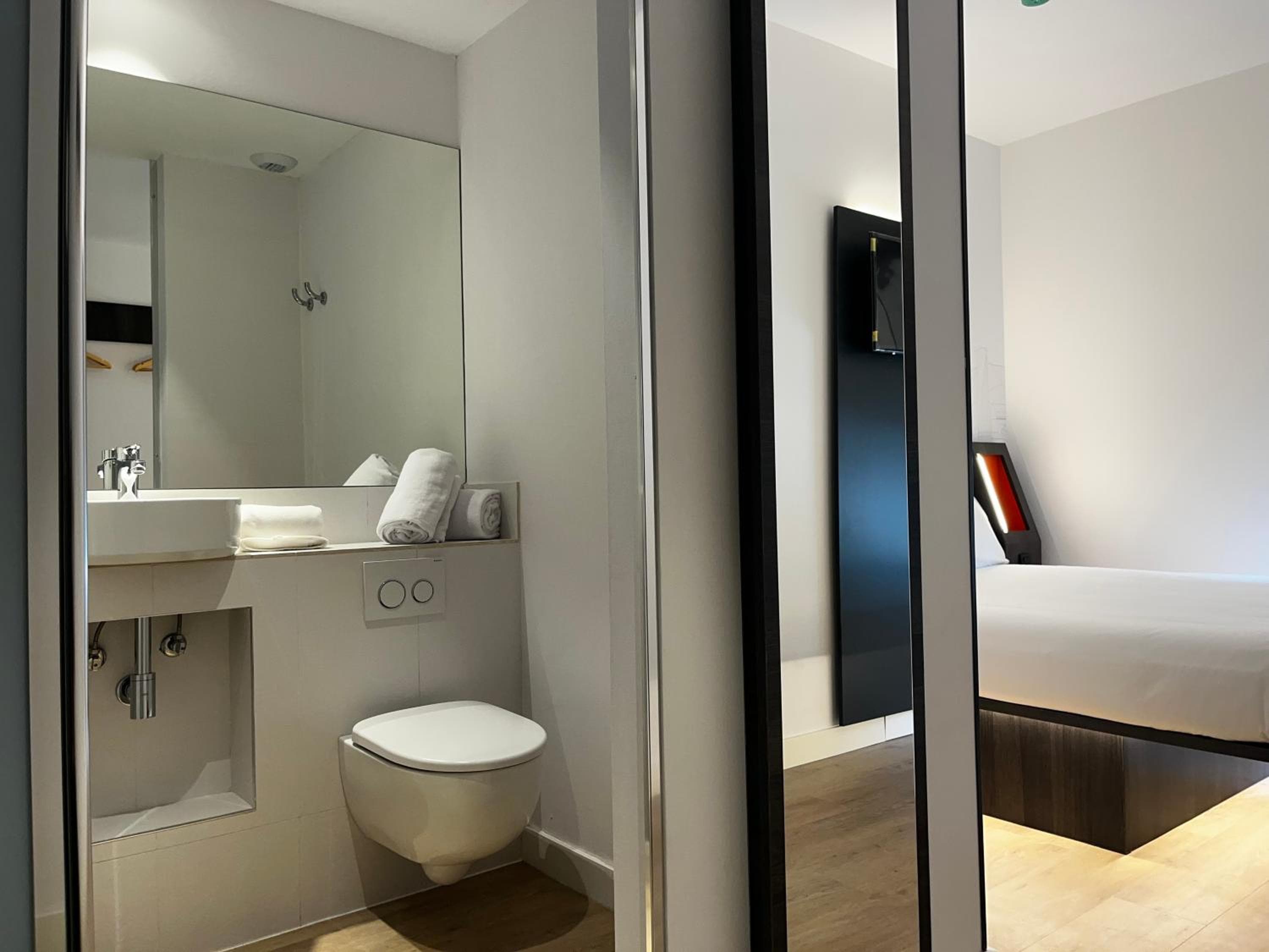 easyHotel Madrid Centro Atocha — 15