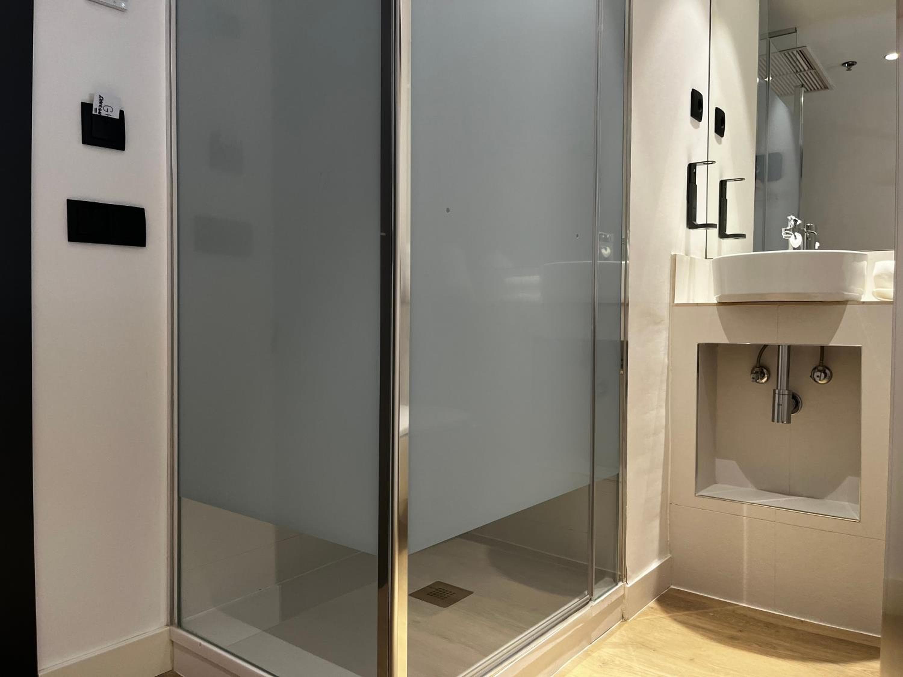 easyHotel Madrid Centro Atocha — 25
