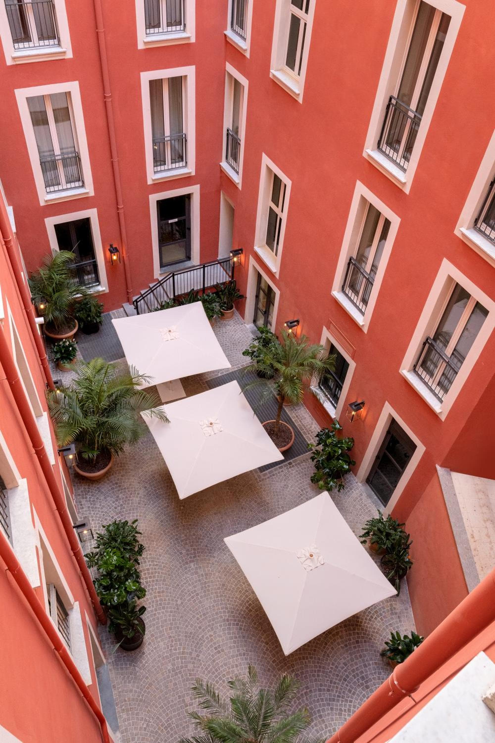 UNAHOTELS Trastevere Roma — 16