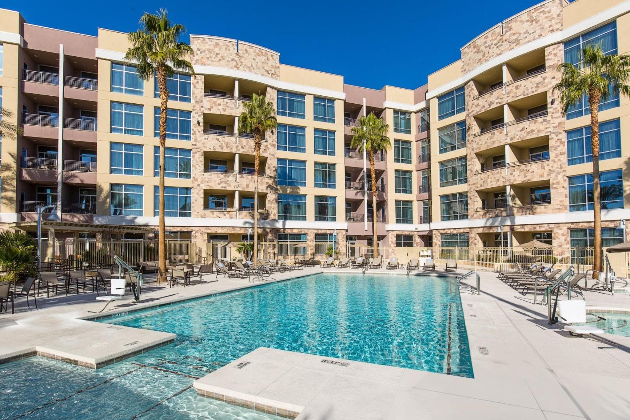 Staybridge Suites Las Vegas - Stadium District by IHG — 5
