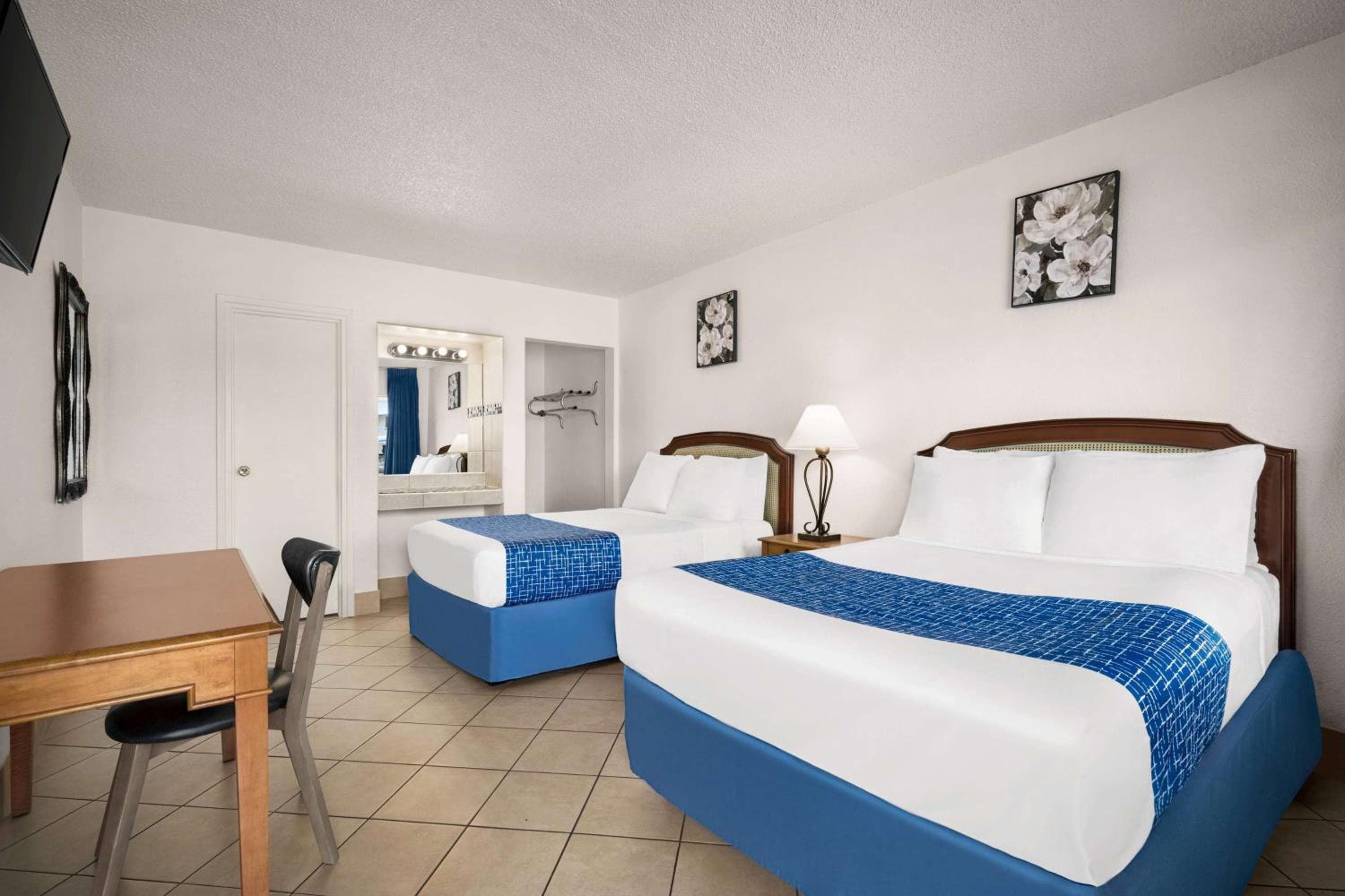 Travelodge by Wyndham Las Vegas — 7