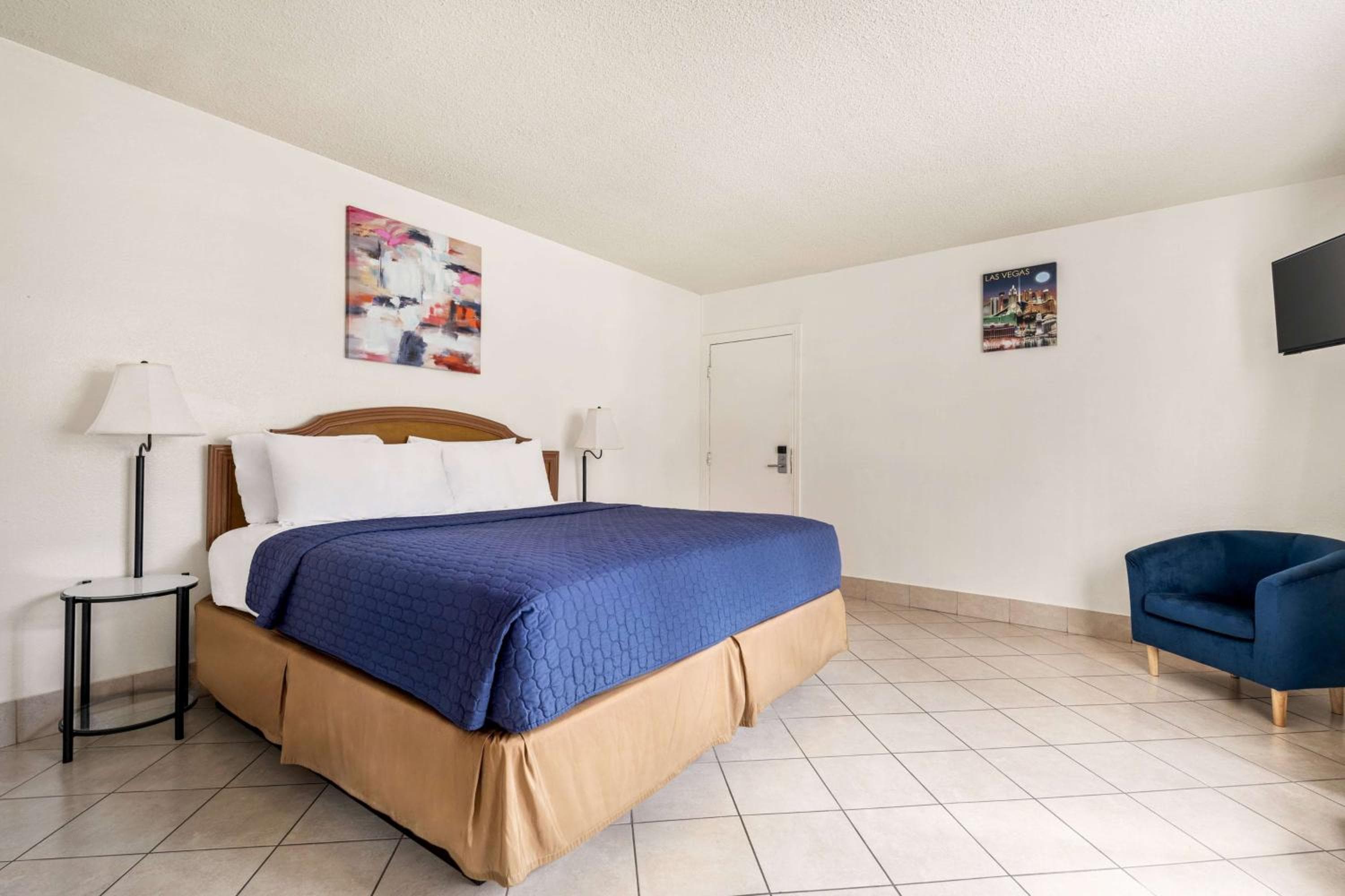 Travelodge by Wyndham Las Vegas — 13
